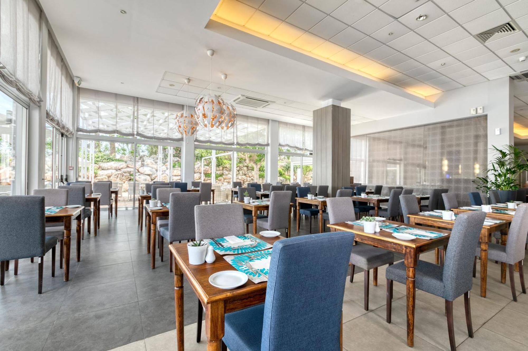 Atlantica Sea Breeze, Adults Only Hotel