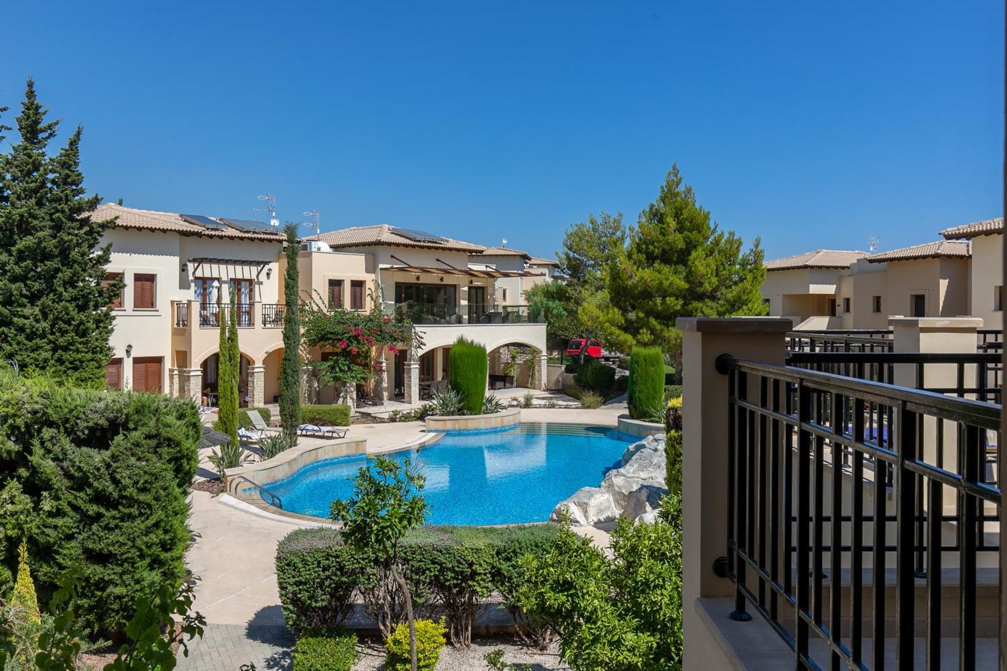 1 Bedroom Pyrgos With Beautiful Sea And Sunset Views, Aphrodite Hills Apartment *