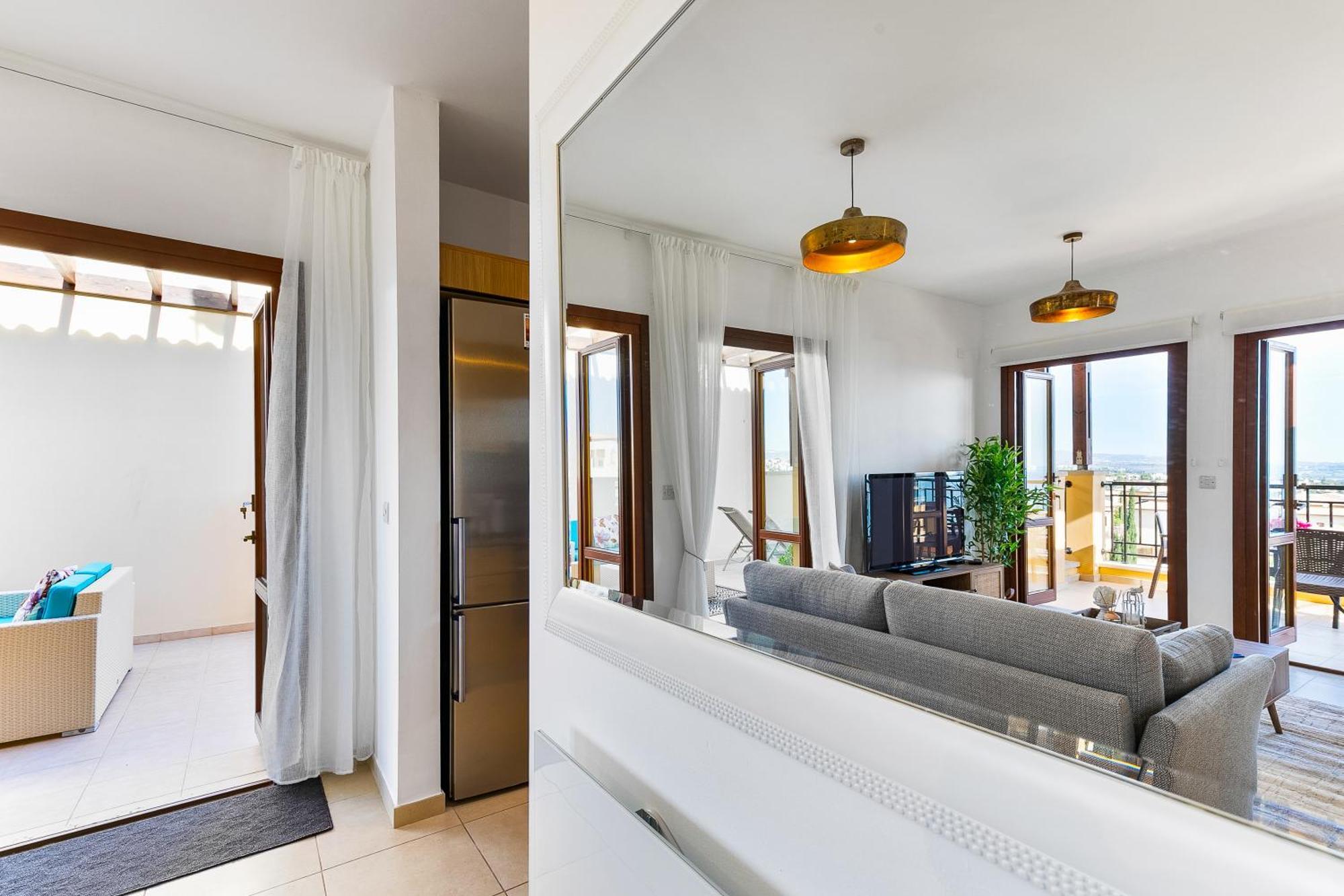 1 Bedroom Pyrgos With Beautiful Sea And Sunset Views, Aphrodite Hills Kouklia