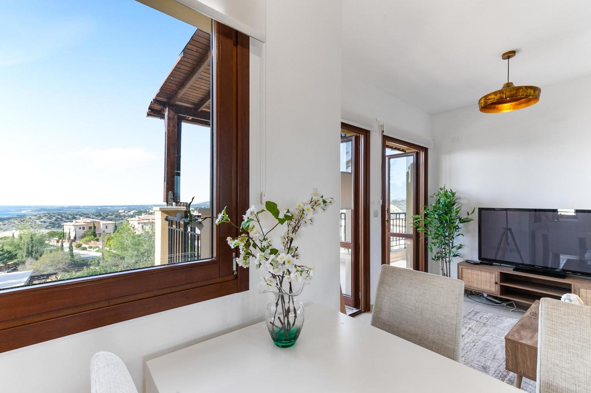 1 Bedroom Pyrgos With Beautiful Sea And Sunset Views, Aphrodite Hills Apartment Kouklia
