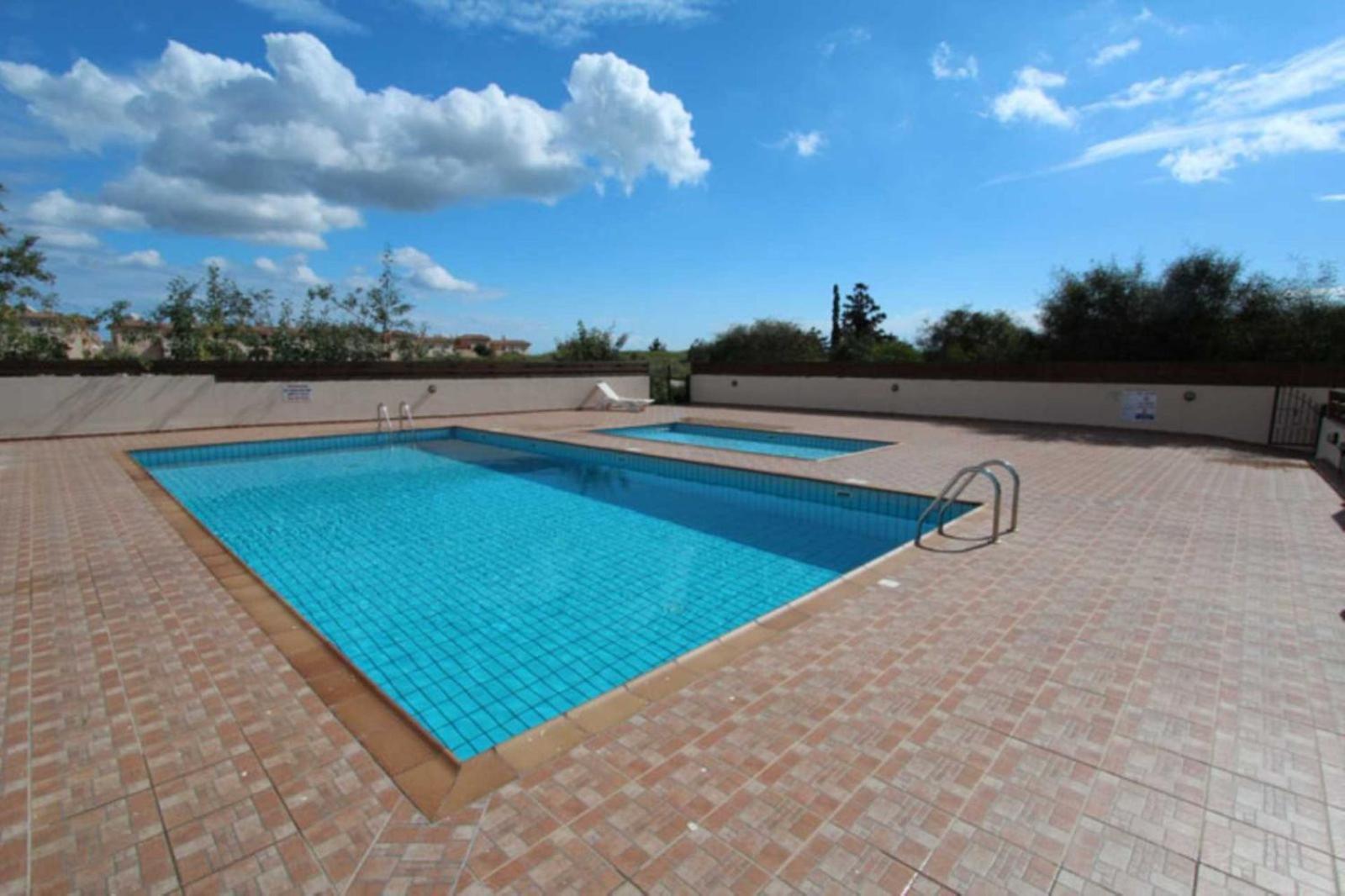Nissi Golden Sands Privileges Apartment *