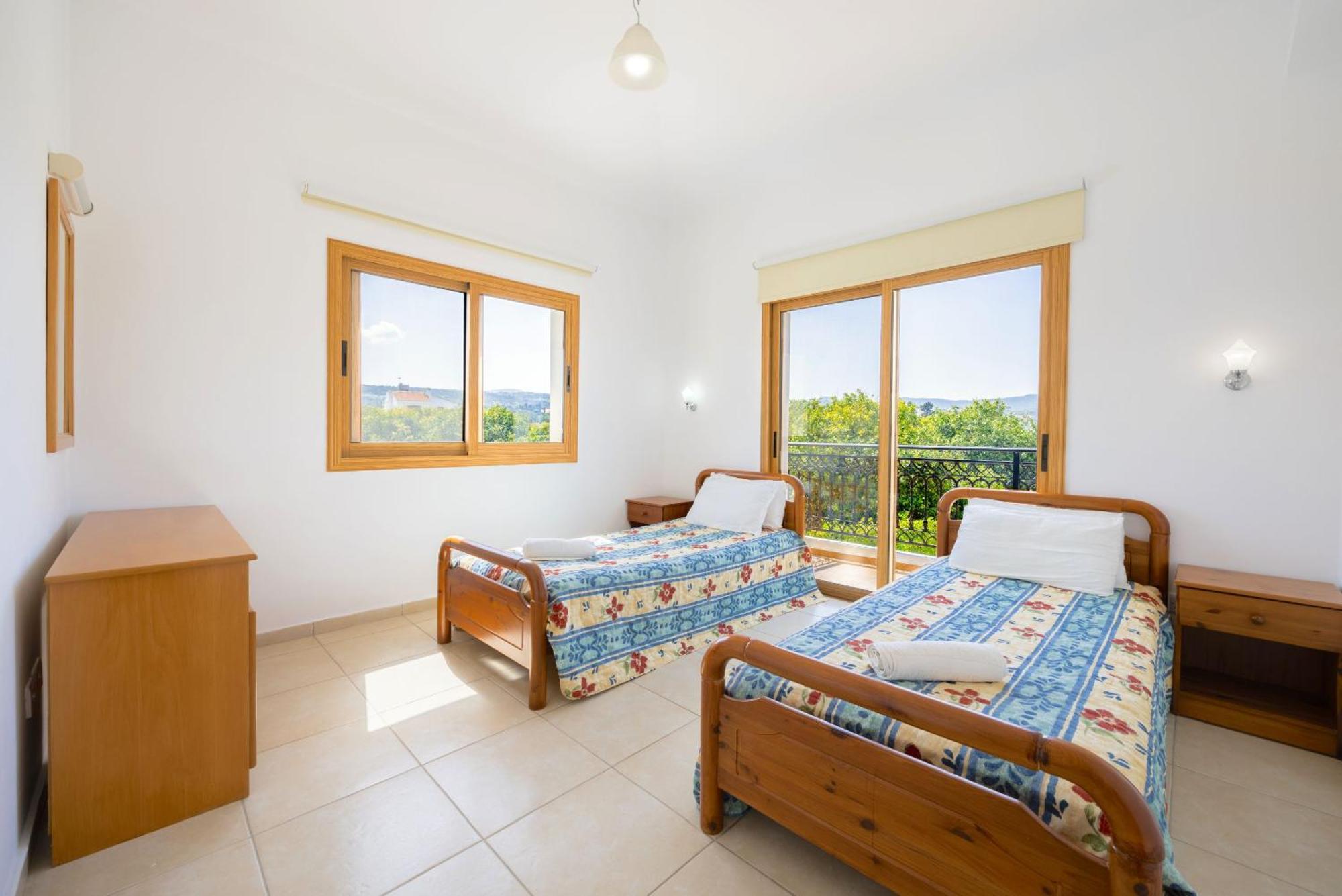 Ira Finiki Villa Lachi