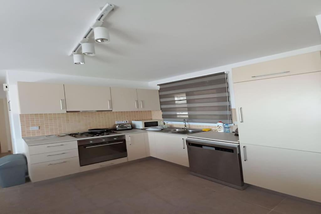 Appartement 2+1 In Cyprus Thalassa