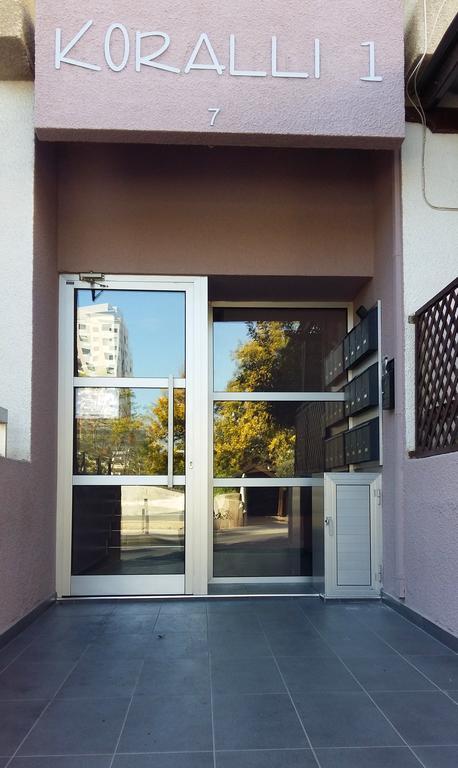 Koralli City Sea Business Suites Apartment