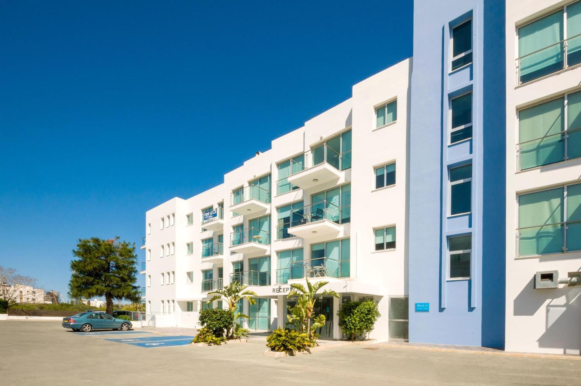 Casa de férias Alicia - Coralli Beachfront Paralimni