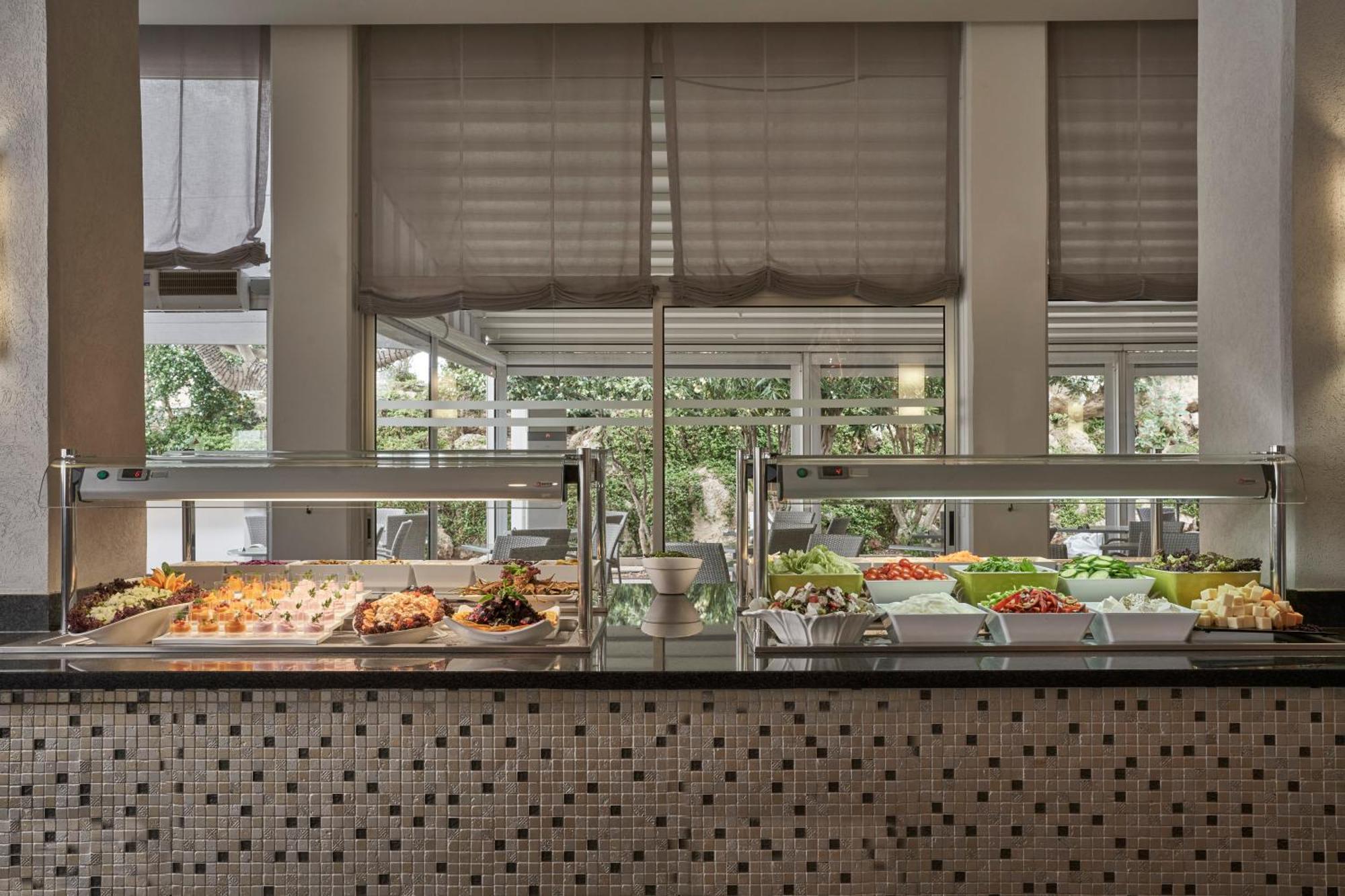Hotel Atlantica Sea Breeze, Adults Only