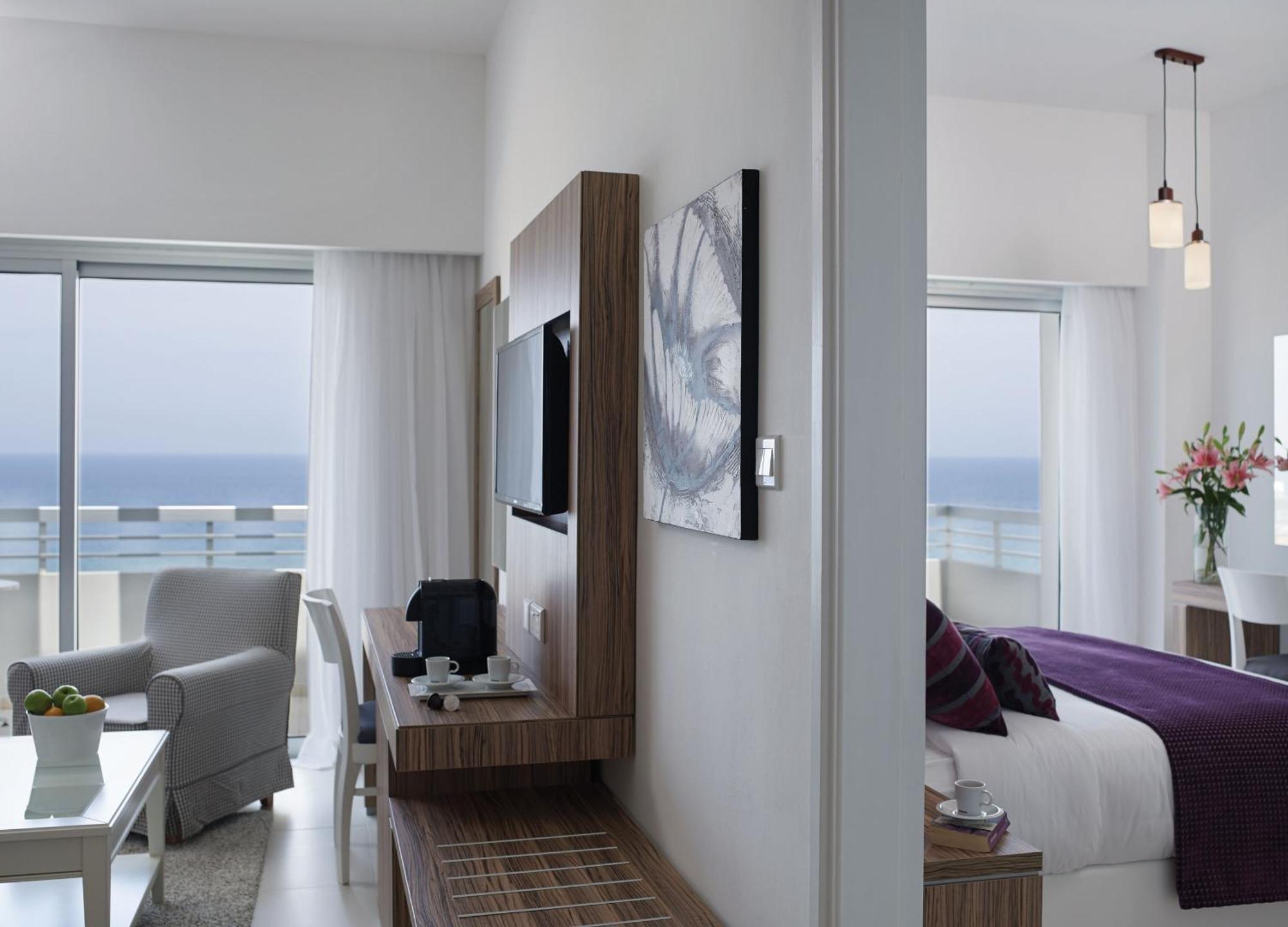Atlantica Sea Breeze, Adults Only
