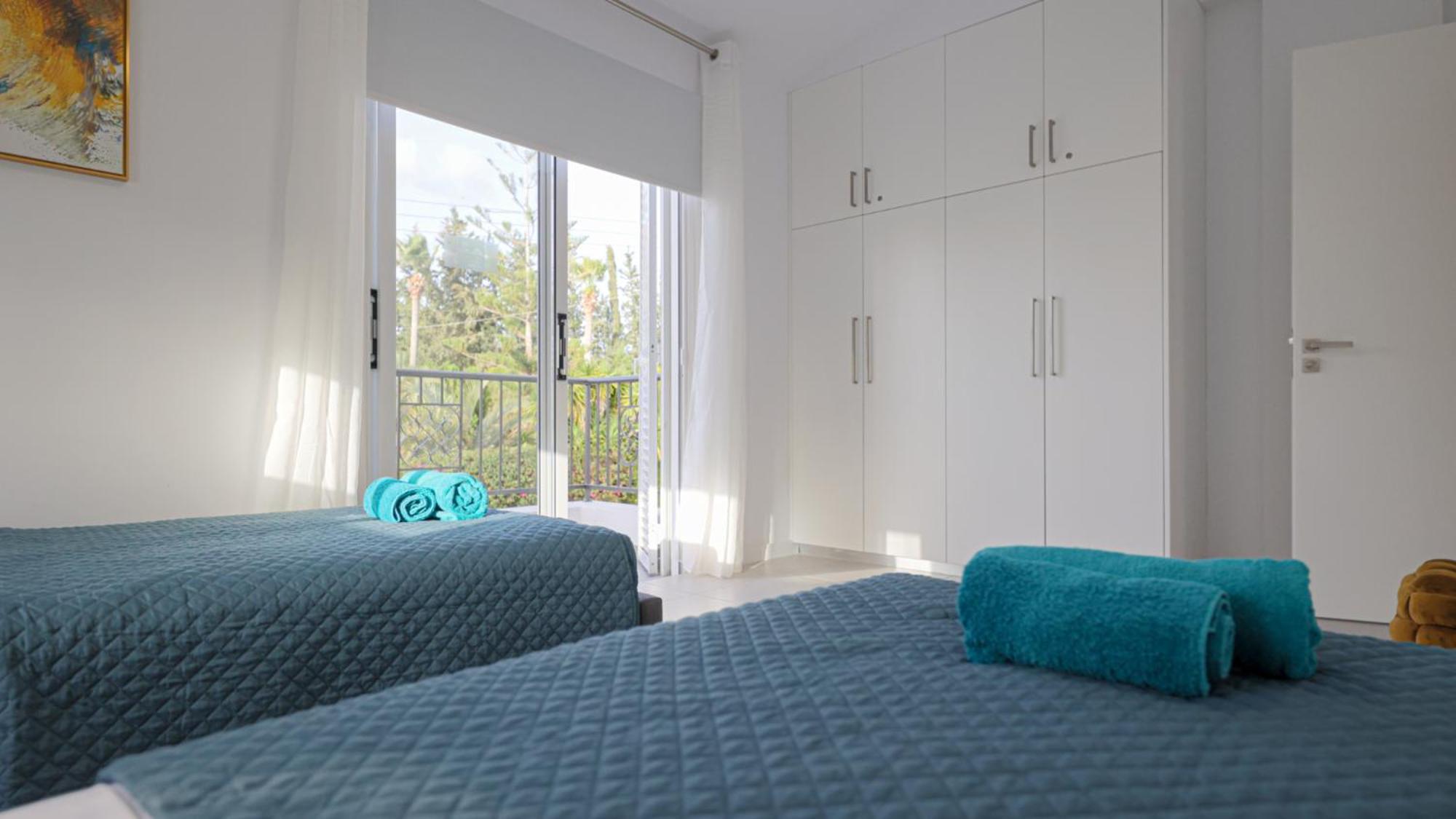 Grand Baci Villa Coral Bay