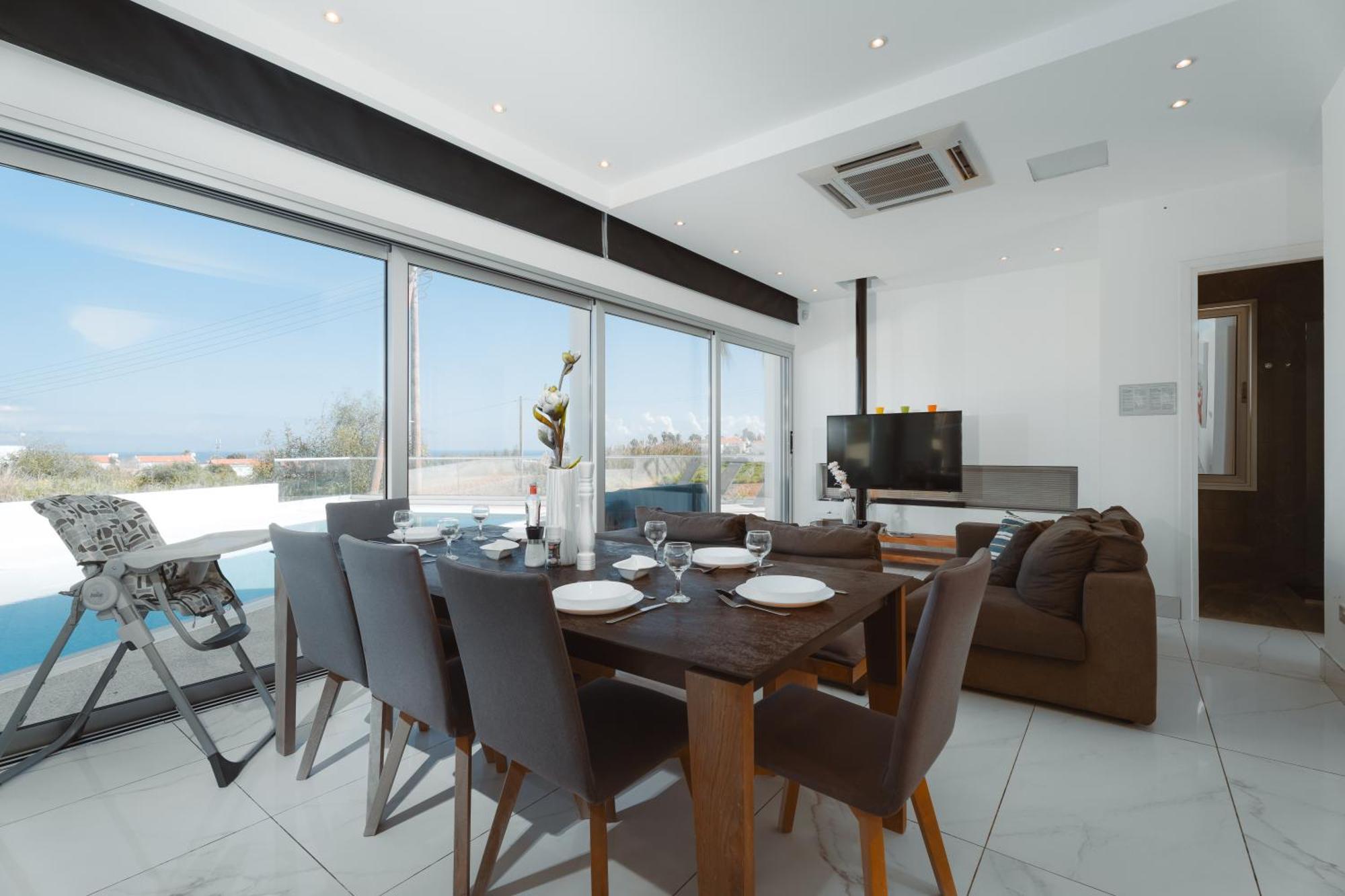 Seaside Luxury *