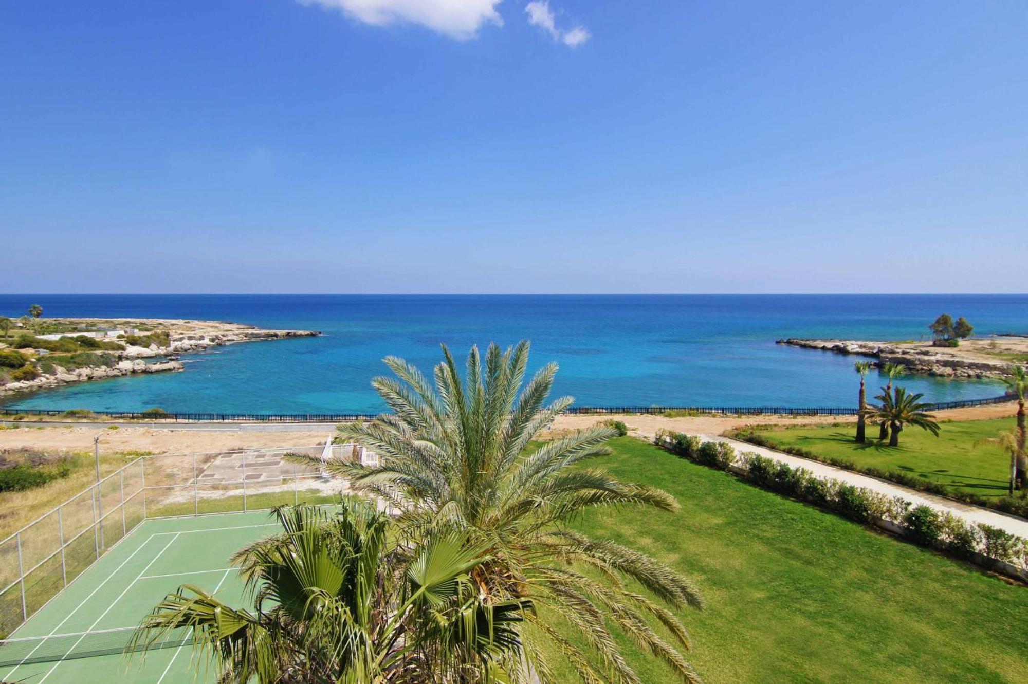 Austin - Coralli Beachfront * Protaras