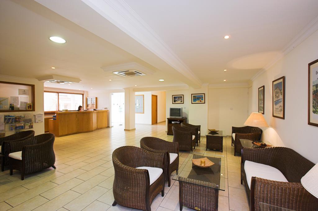 Aparthotel Club Aphrodite 3*