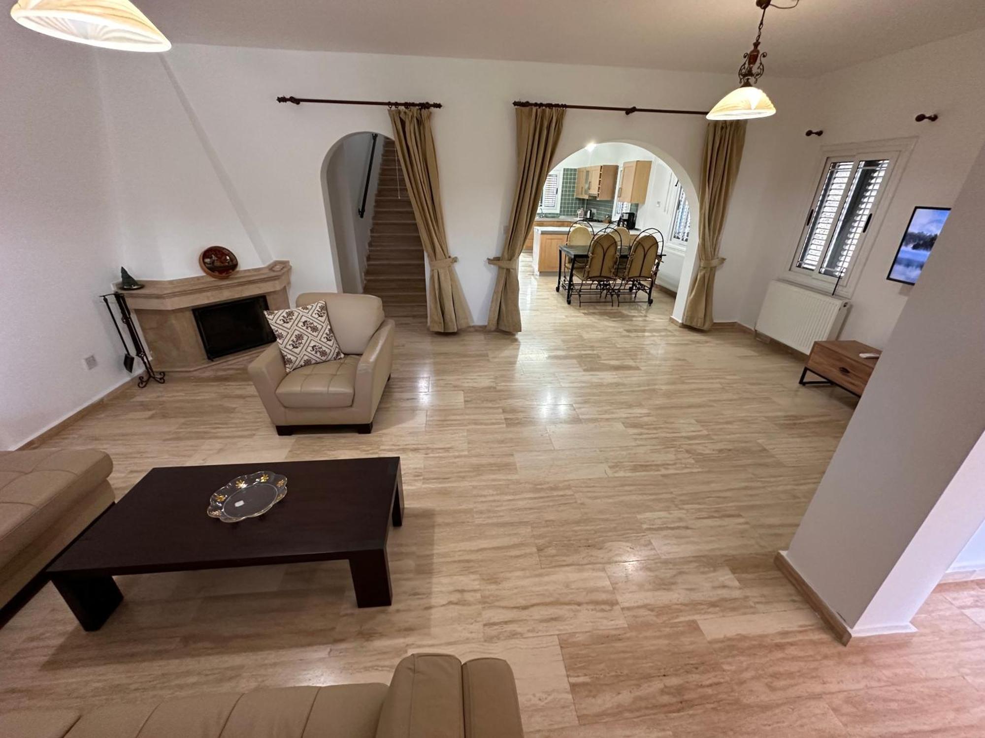 Kyrenia/alsancak 4-room With Private Pool Villa