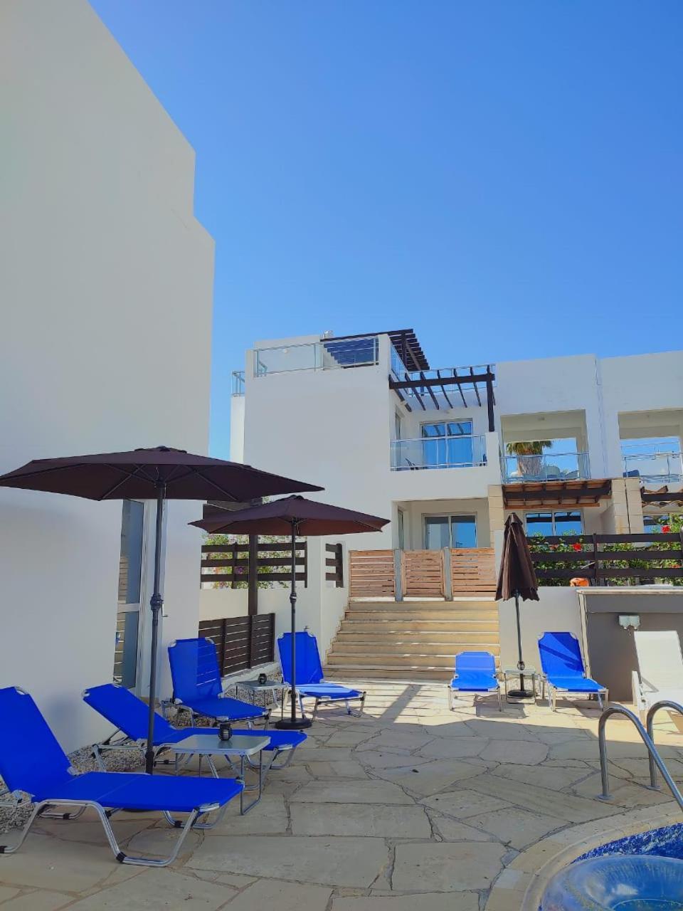 3 Bedroom Panorama Seaview Pool Villa *