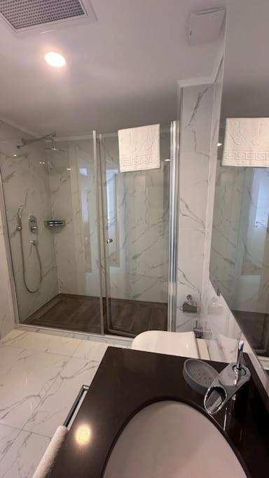 2 Bedroom Amazing Sea View Grand Sapphire Apartment *