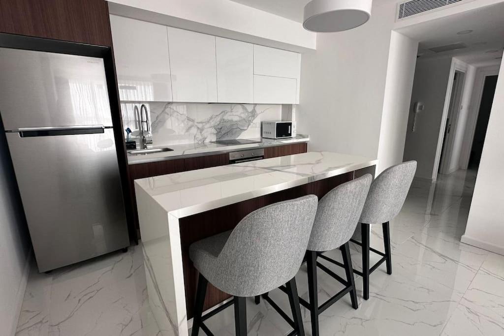 2 Bedroom Amazing Sea View Grand Sapphire