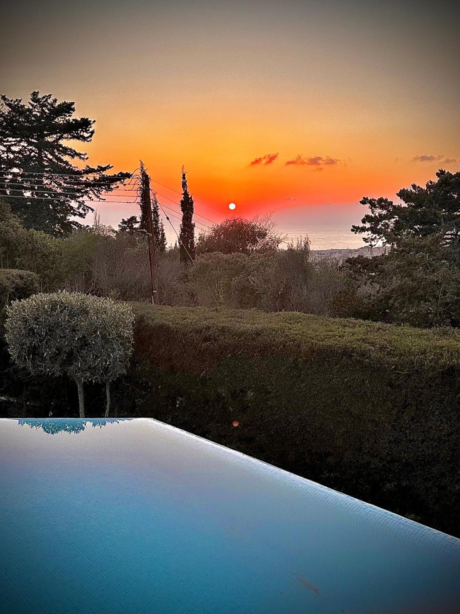 Sea View W Infinity Pool