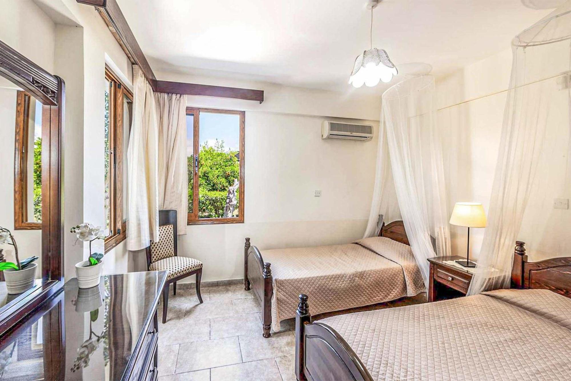 Solon Villa *