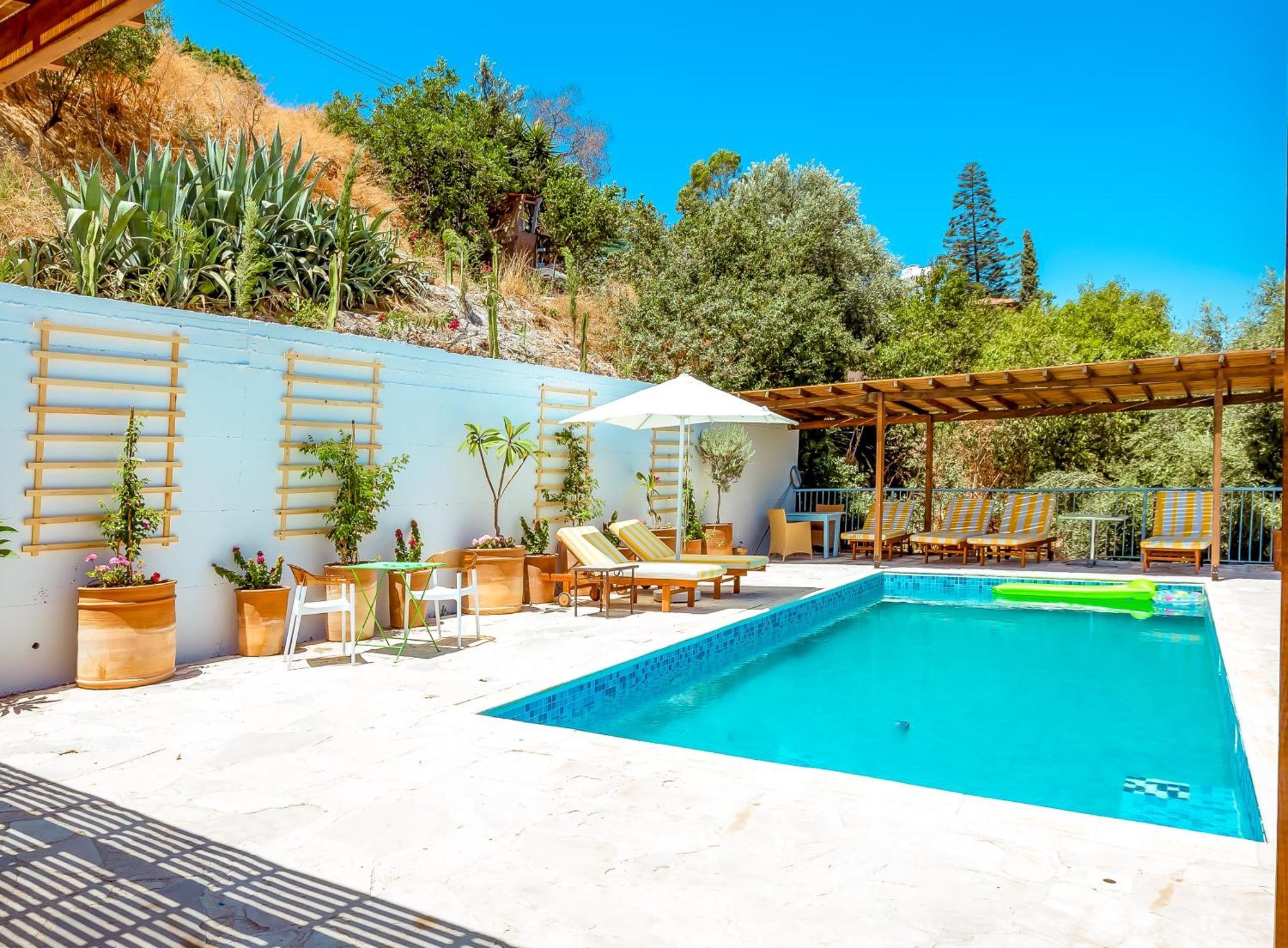 Archondia House - With Pool Apartment *