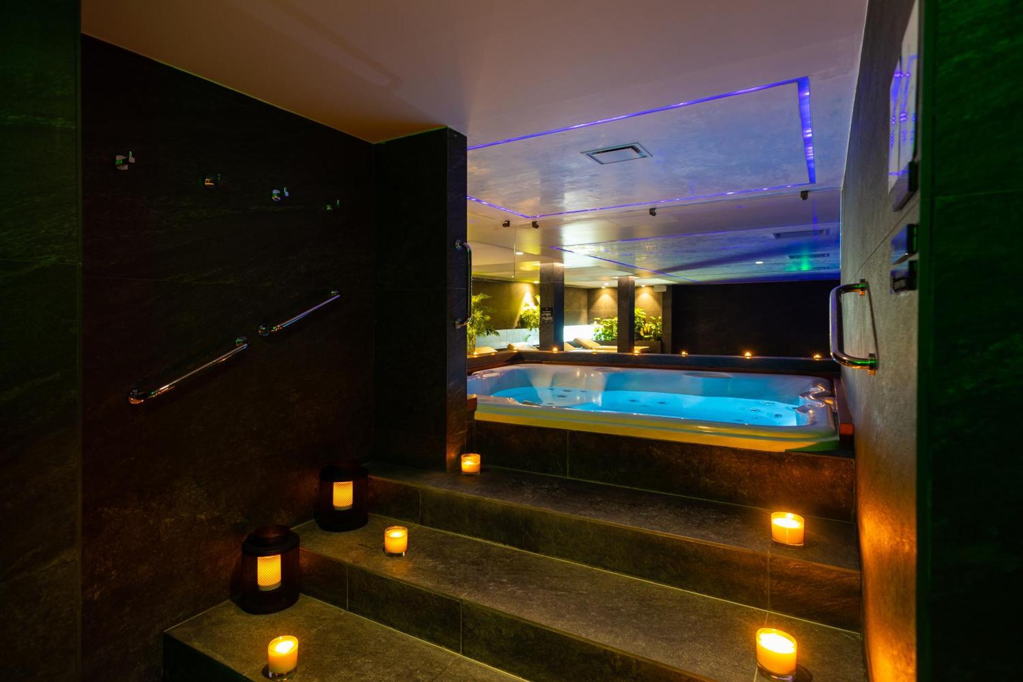Hotel Ajax 4*