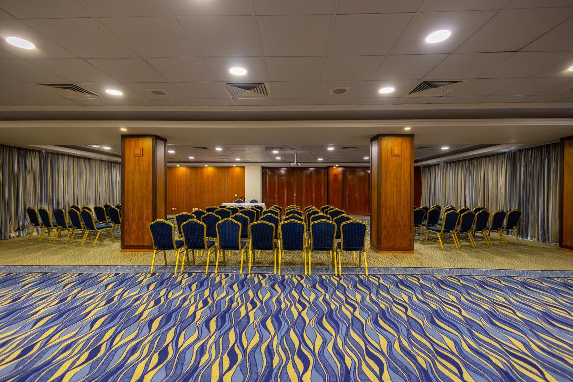 Ajax Hotel 4*