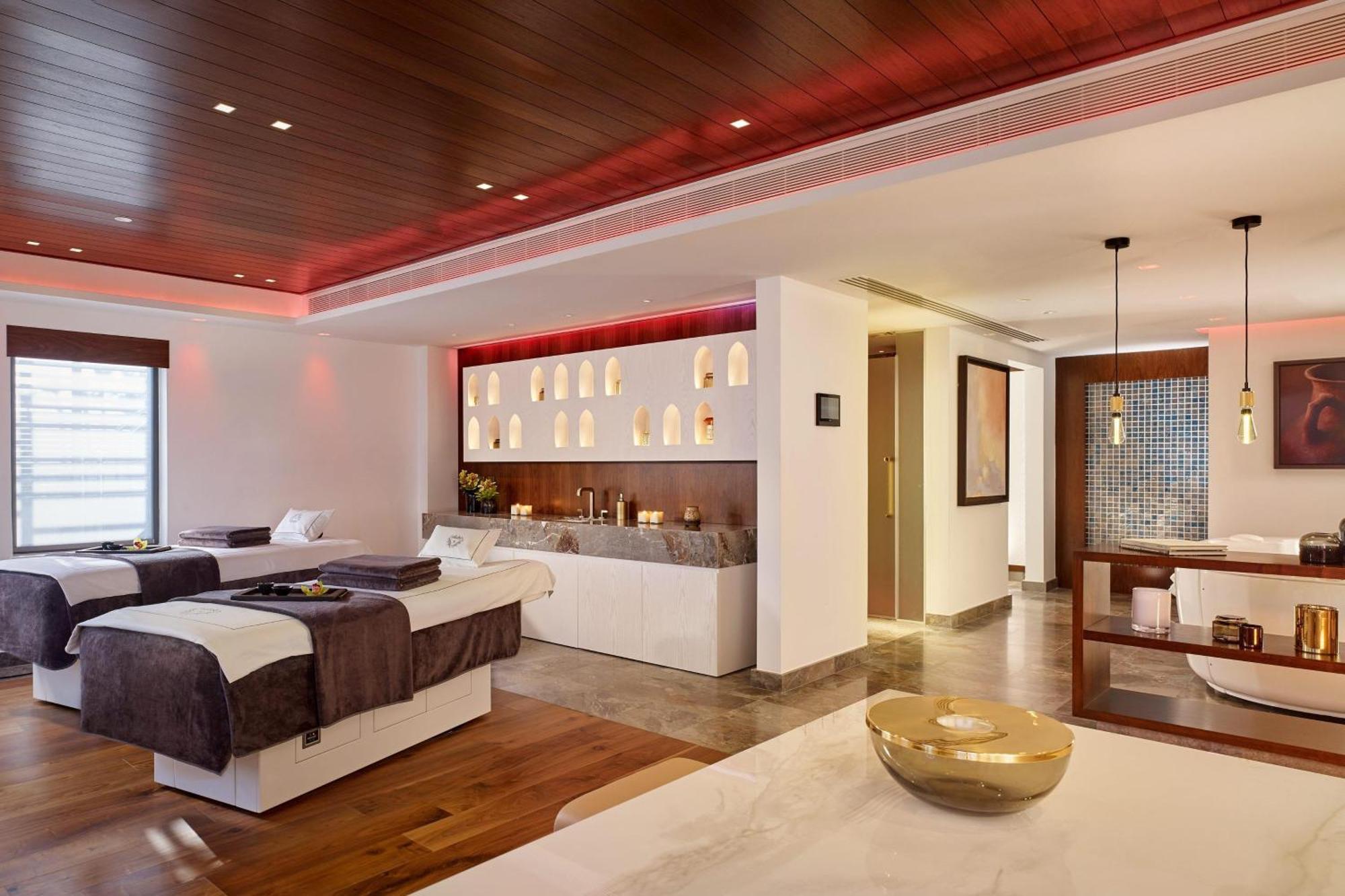 Parklane, A Luxury Collection & Spa, 5* Limasol