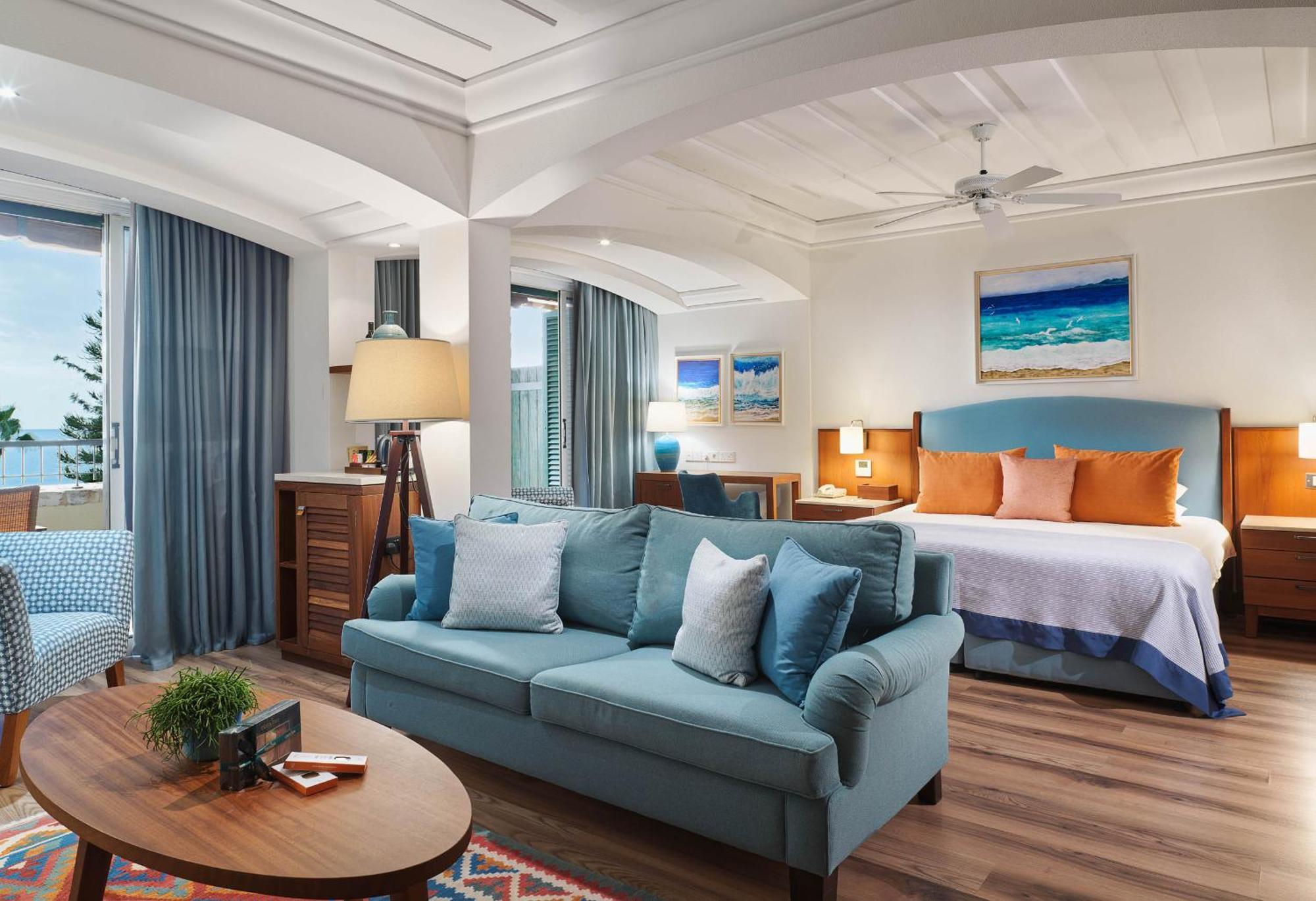 Hotel Columbia Pissouri