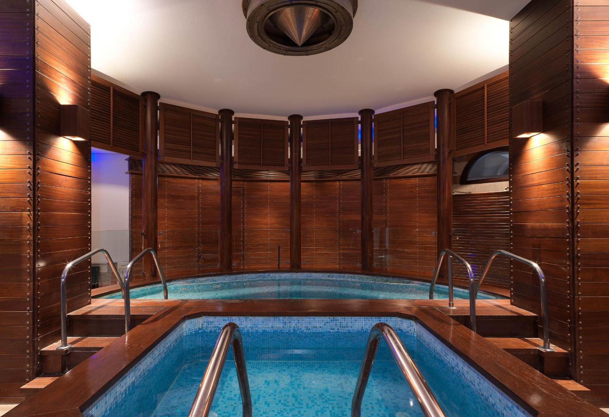 Hotel Columbia Pissouri