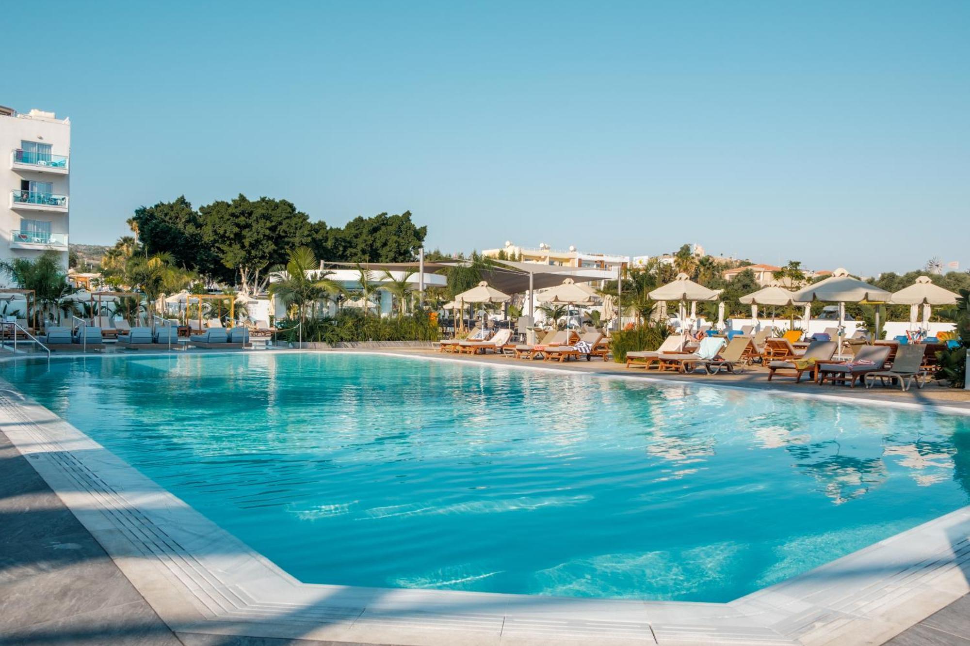 Hotel Kapetanios Bay