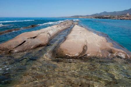 Joya Cypern Seaside Luxurious And Private Pool