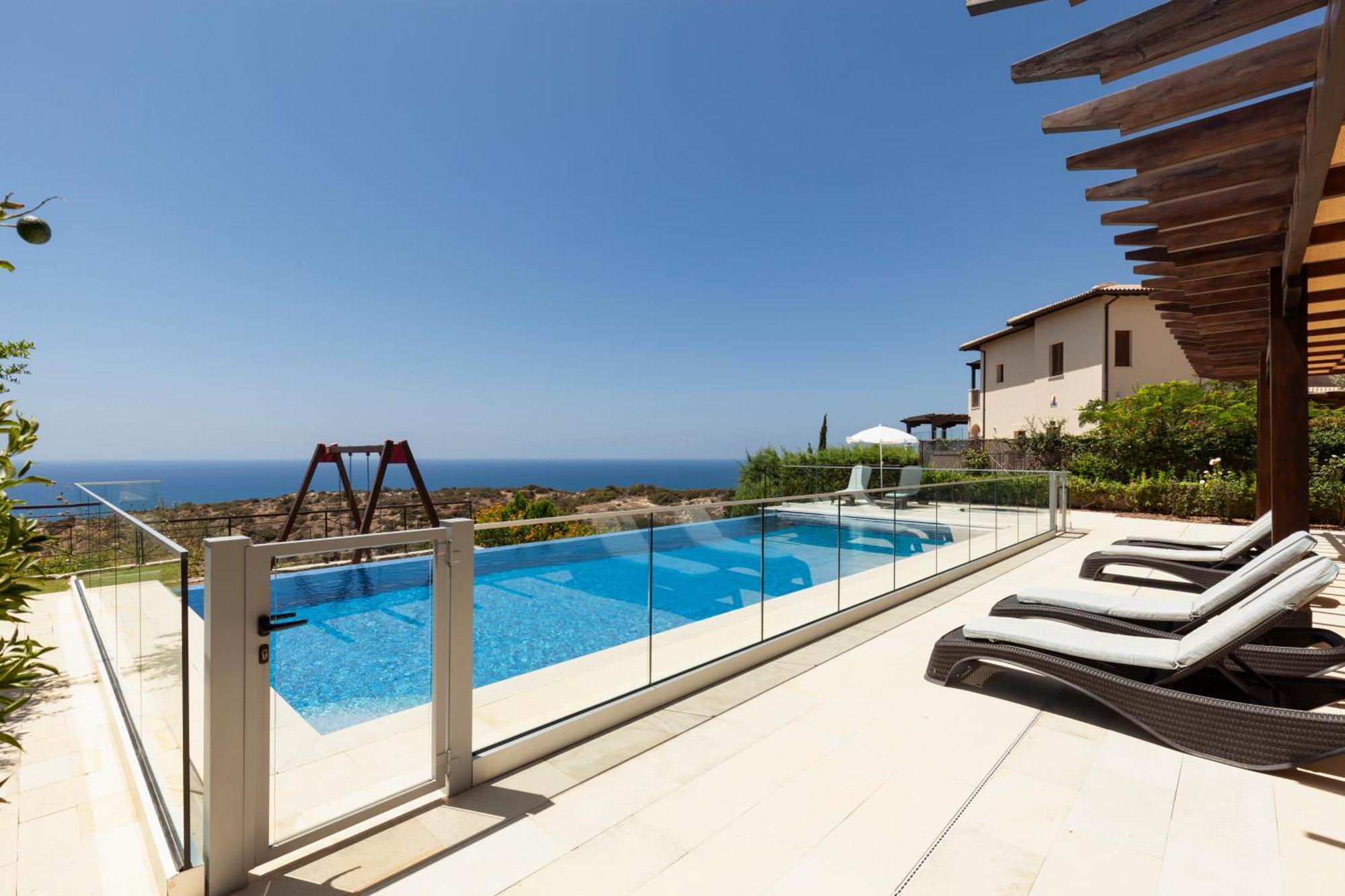Aphrodite Hills - Junior 5*