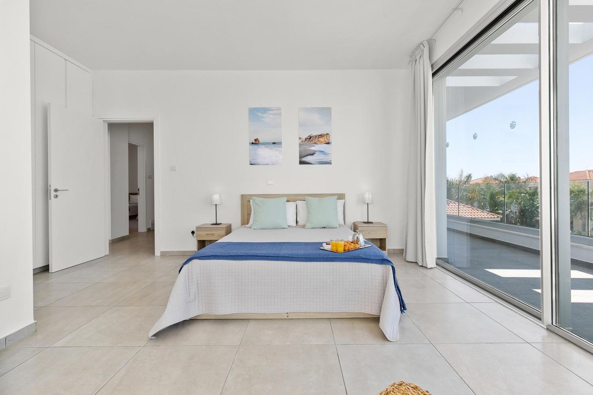 Sea Point Villa *