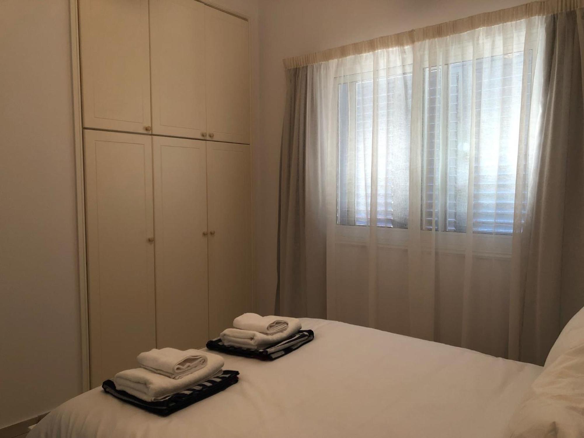 Apartment Kings Palace - Modern, Sunny 2 Bed Ground Floor With Sea Views *