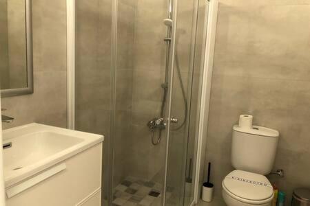 Kings Palace - Superb 2 Bed Ground Floor Apartment *