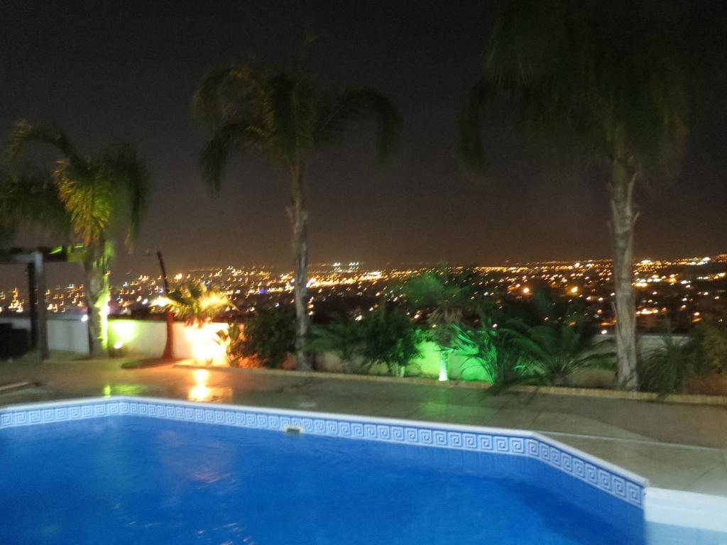 City Views - Only For Couples