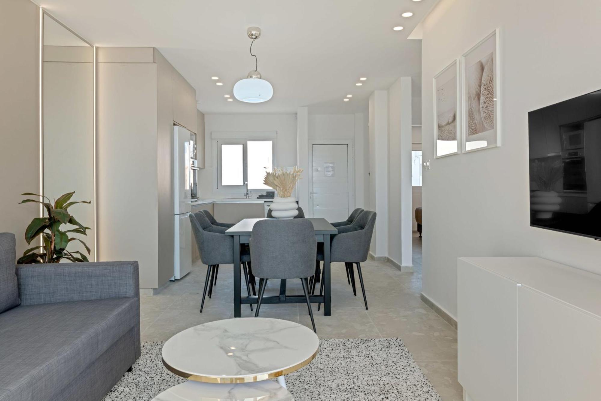 Apartment Phaedrus Living: Seaview Luxury Flat Limnaria 150
