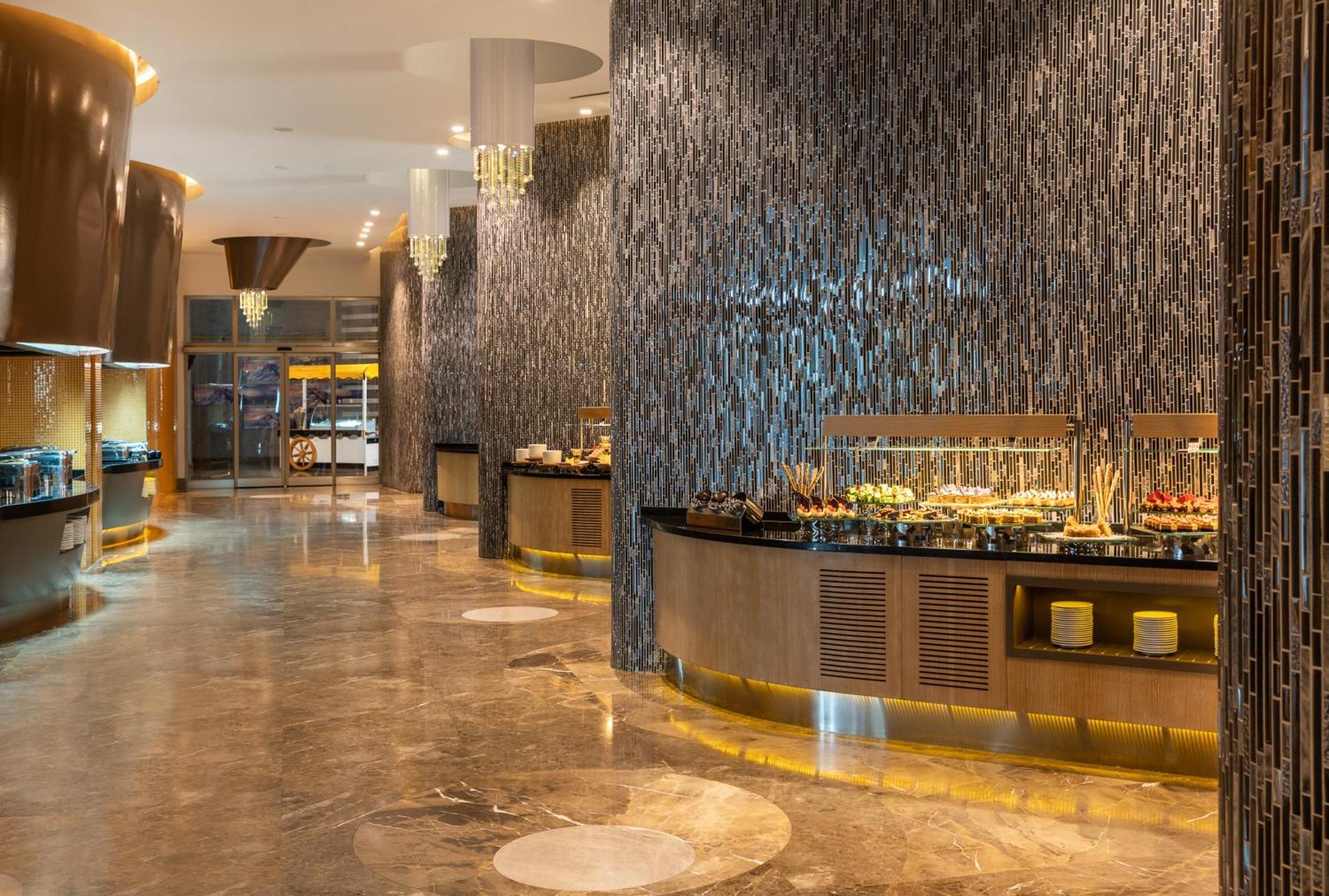 Elexus Hotel Resort & Spa & Casino 5*