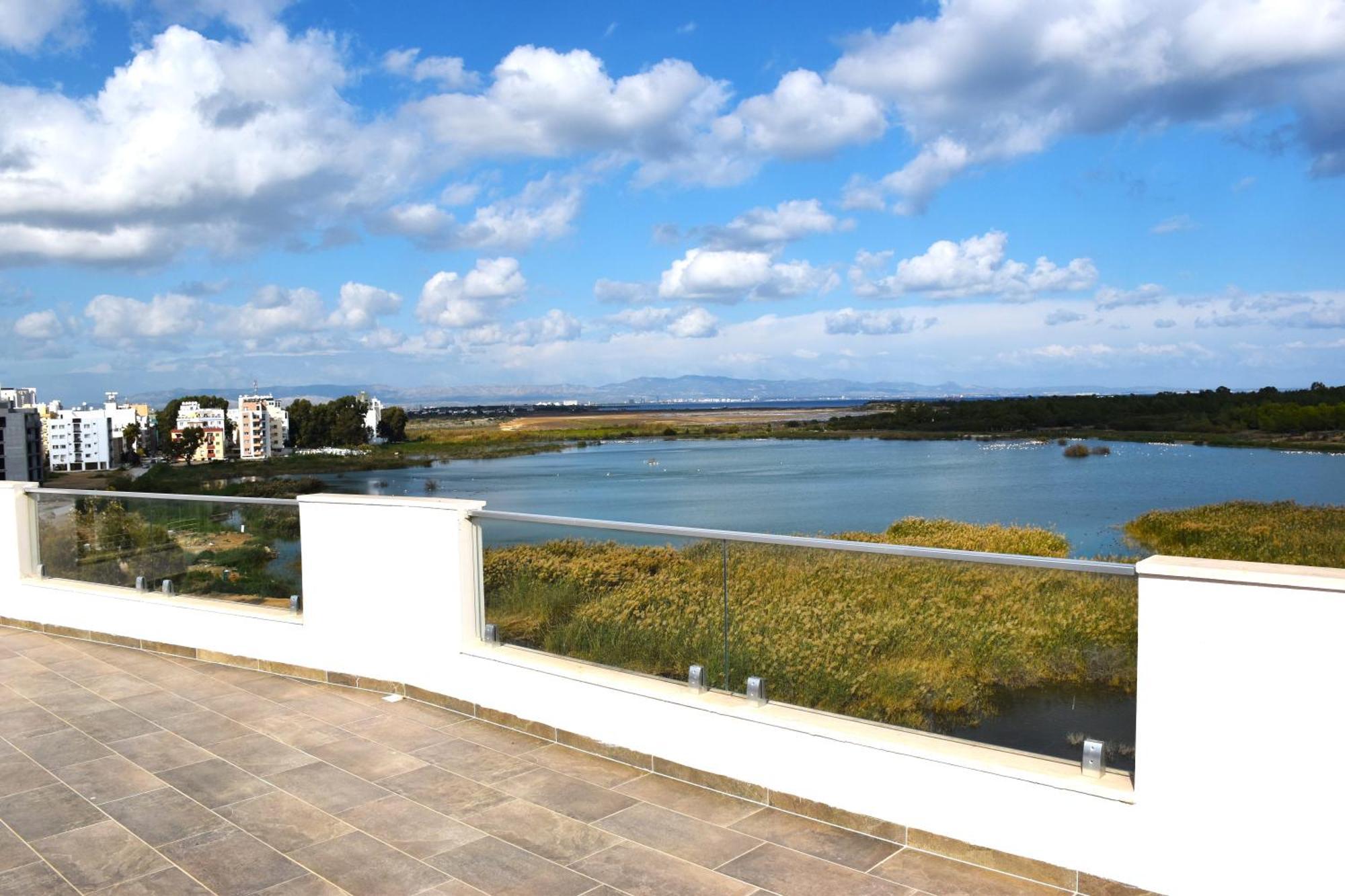 Panoramic Penthouse Apartment *