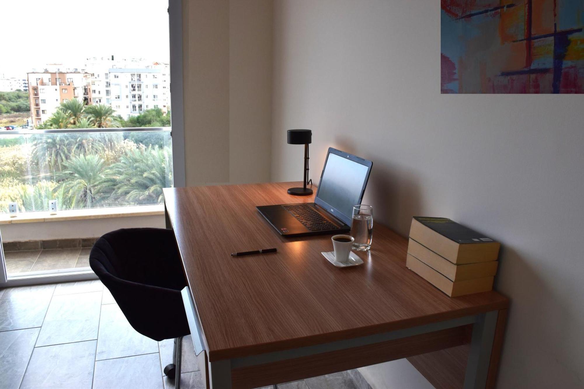 Panoramic Penthouse Apartment *