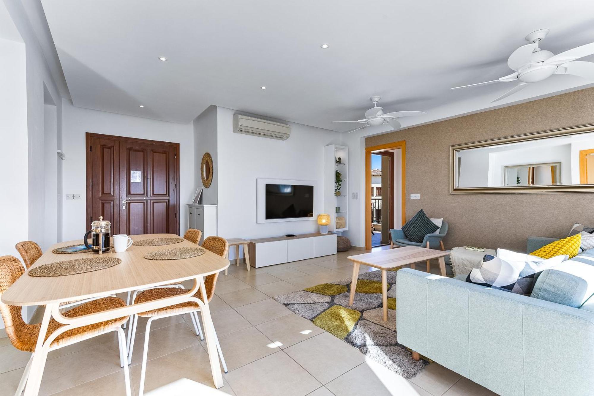 2 Bedroom Thalassa With Sea And Sunset Views, Aphrodite Hills Apartment *