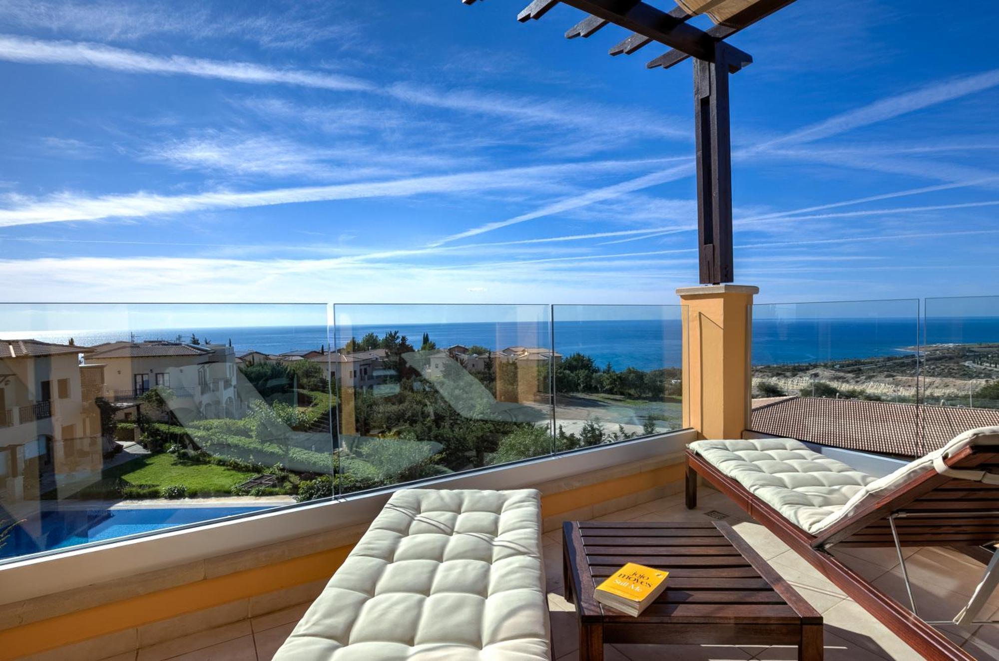 Apartment 2 Bedroom Thalassa With Sea And Sunset Views, Aphrodite Hills Kouklia