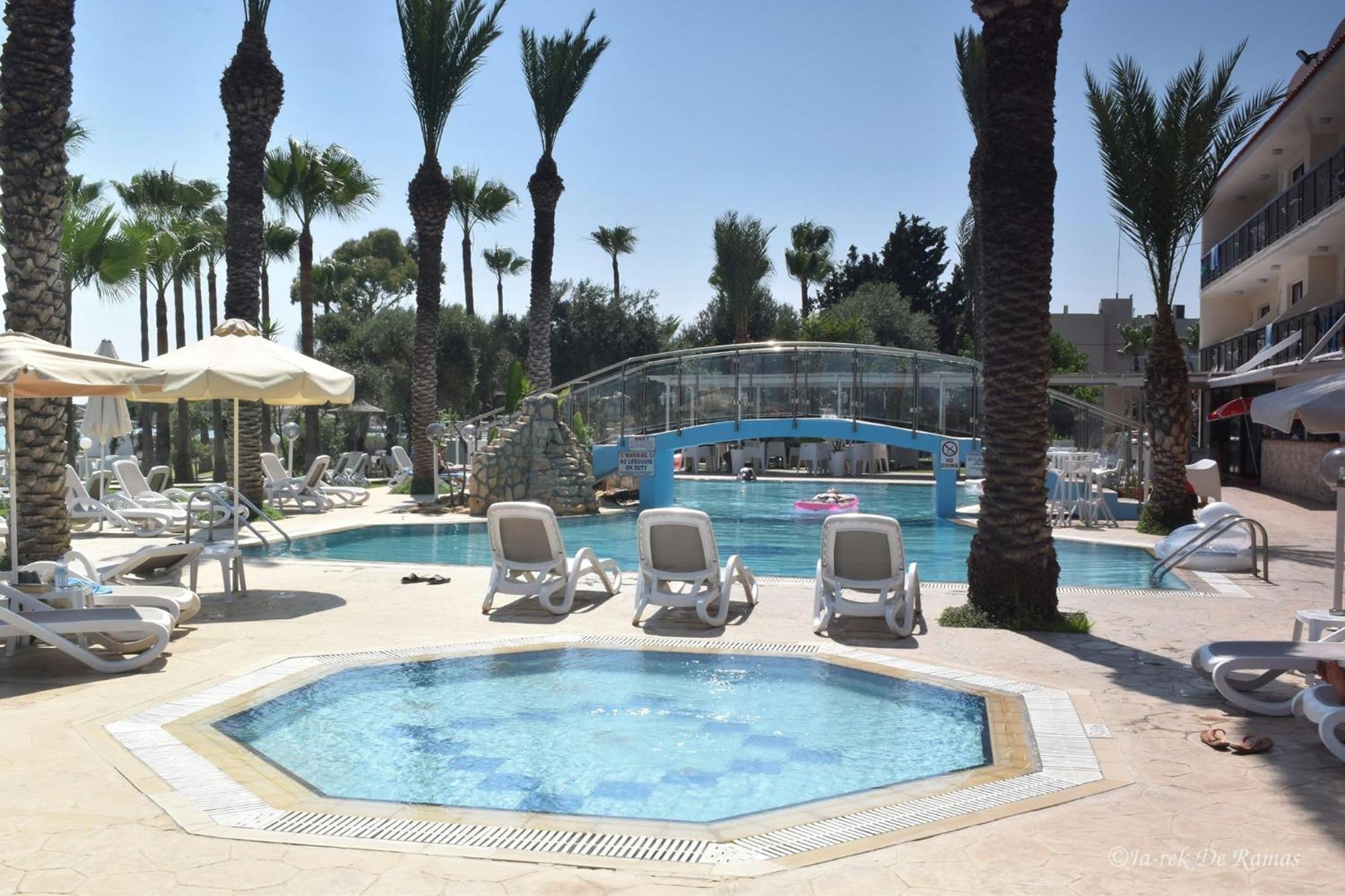 Simos Magic Apts * Agia Napa