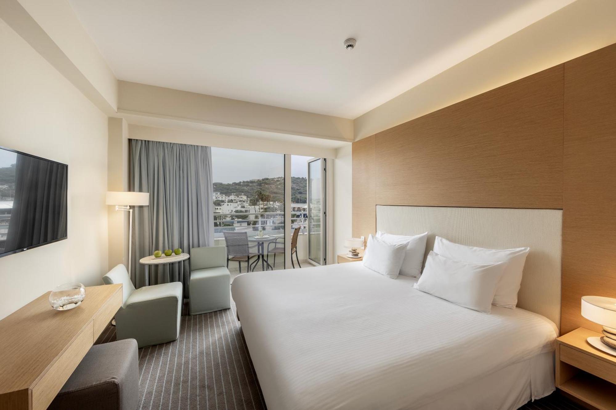 Hotel Capo Bay 5*