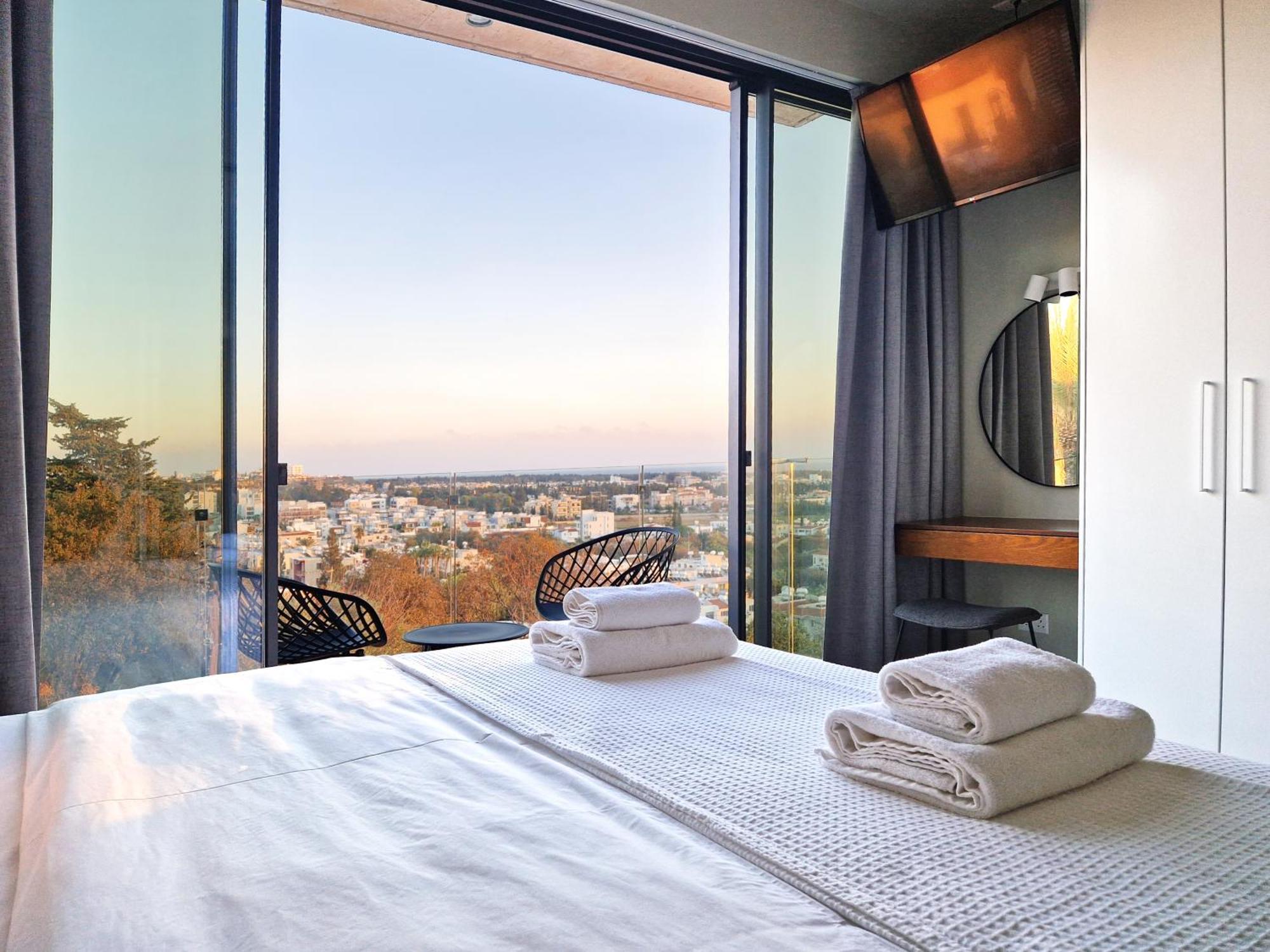 Aeon Residences - In The Heart Of Holiday home *
