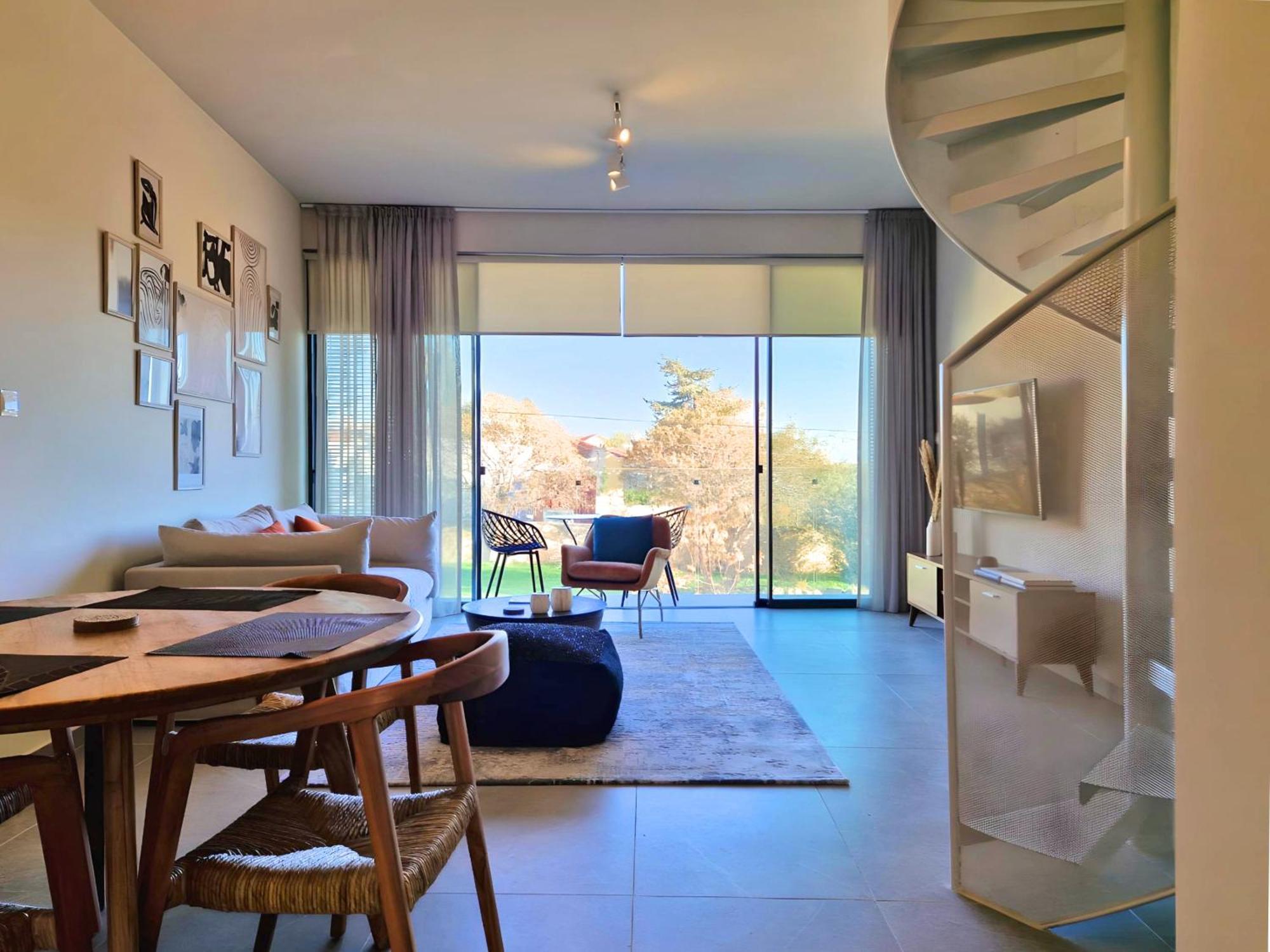 Aeon Residences - In The Heart Of Holiday home *