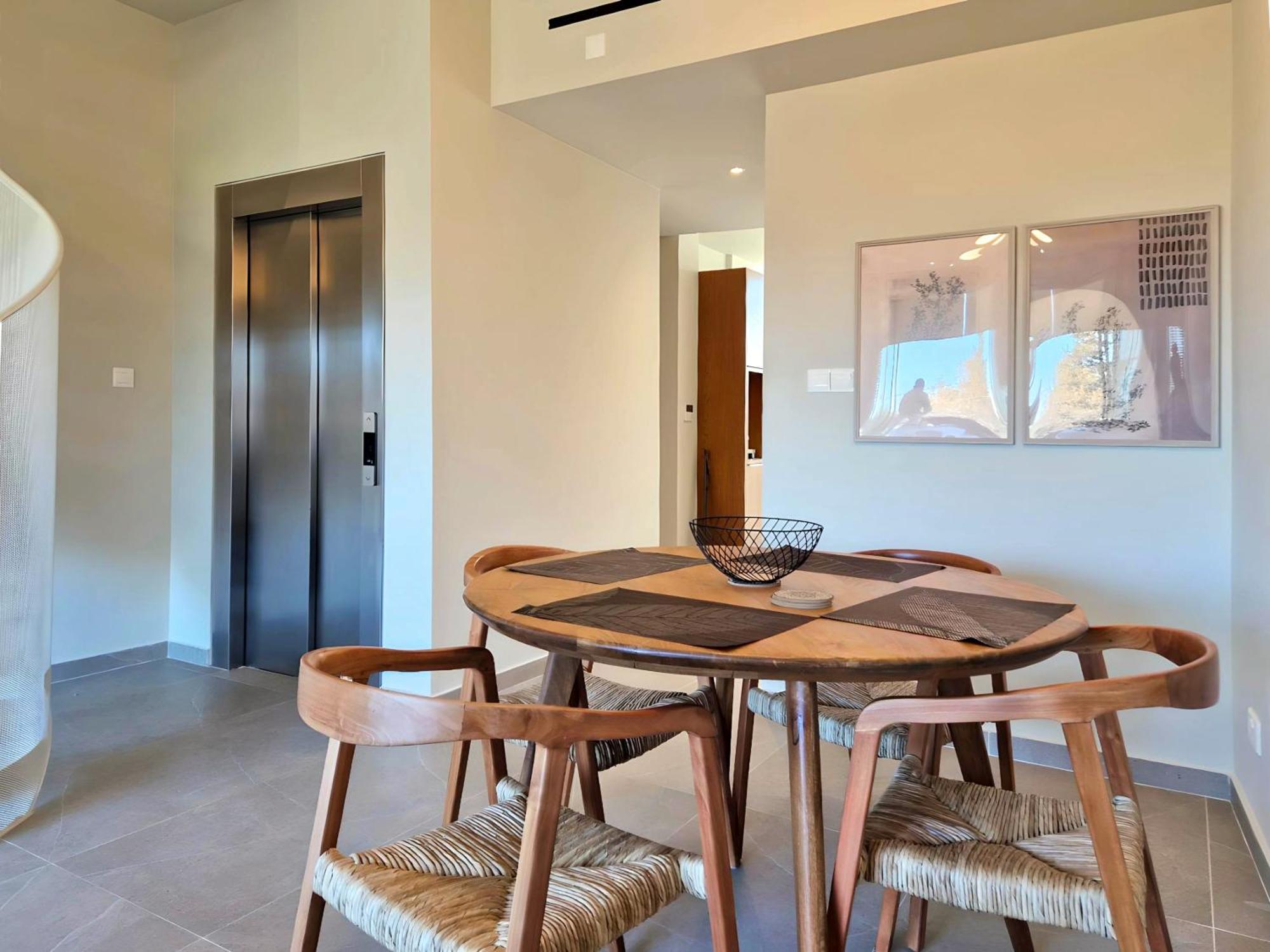Aeon Residences - In The Heart Of Holiday home Paphos