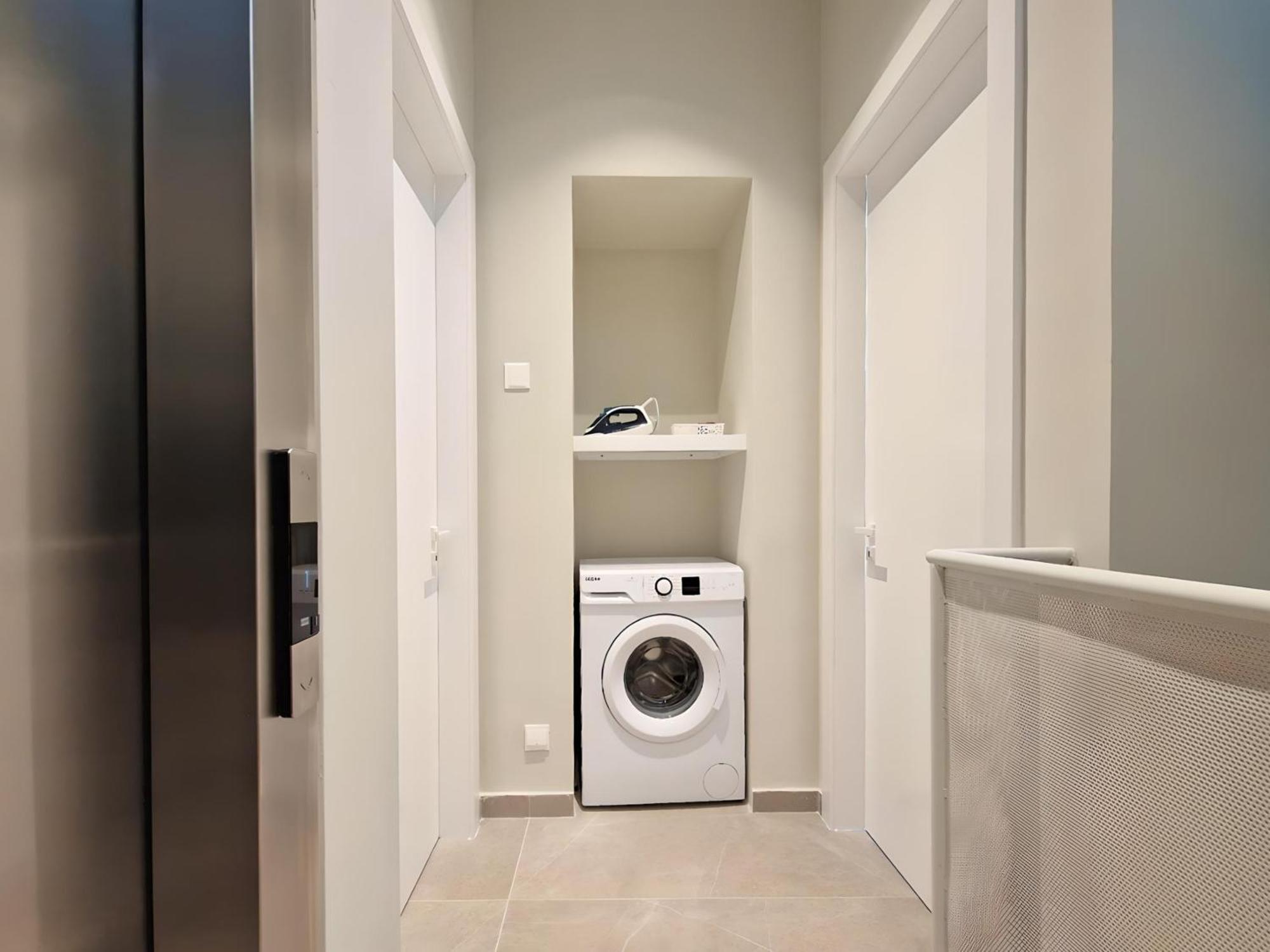 Aeon Residences - In The Heart Of Holiday home Paphos