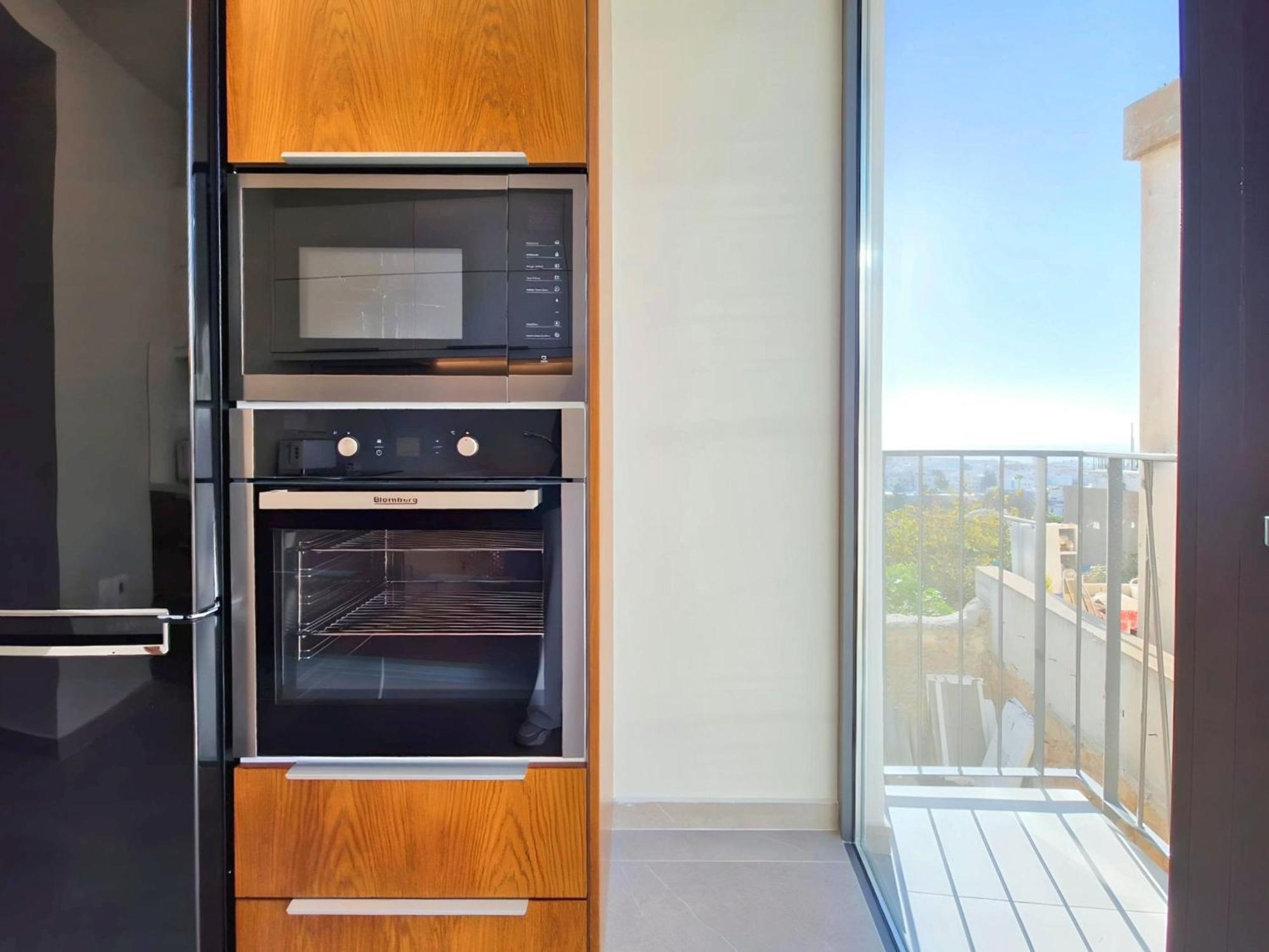 Aeon Residences - In The Heart Of *
