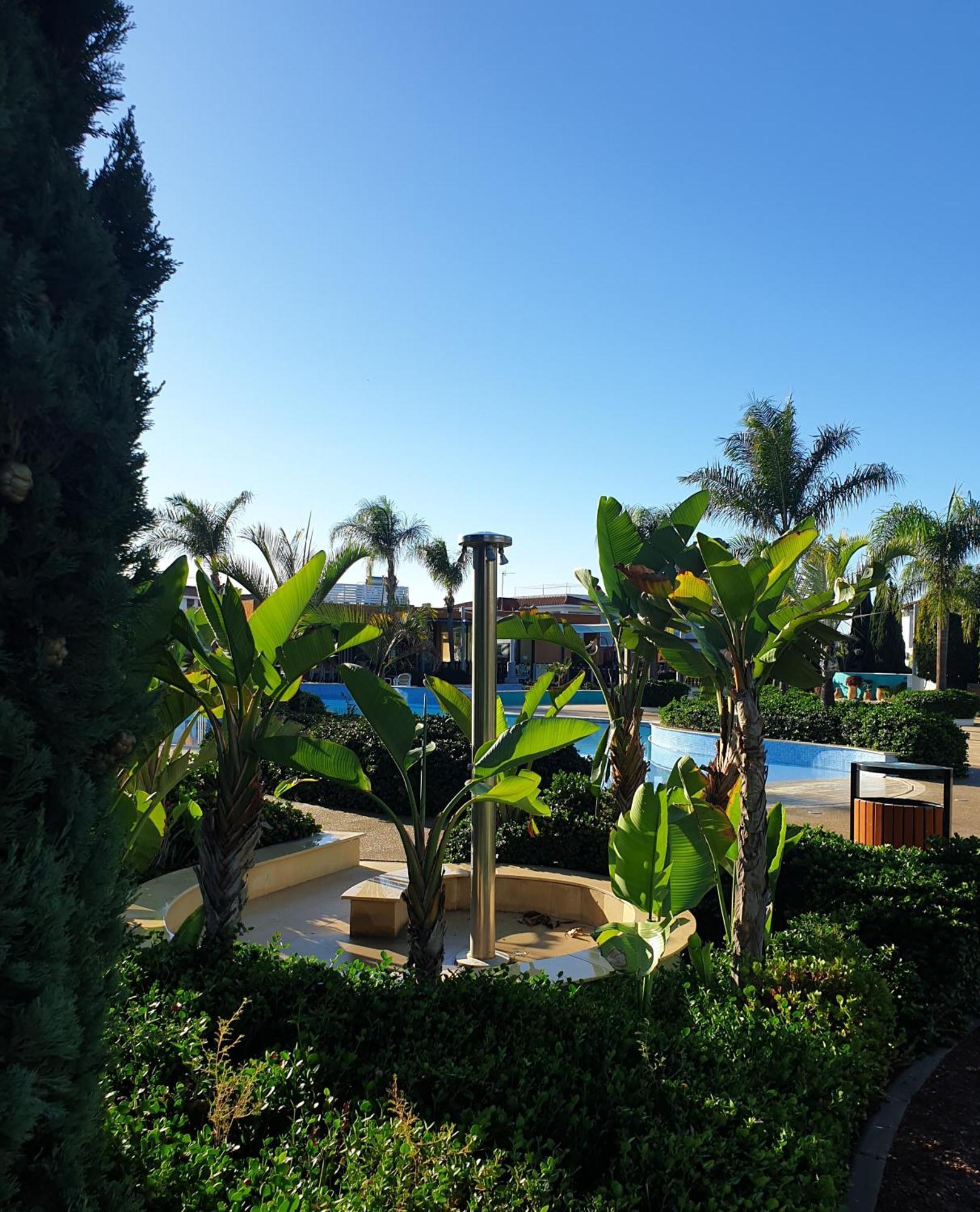 Holiday home Luxury Beachfront With Private Pool, Yoga & Sea Adventures *