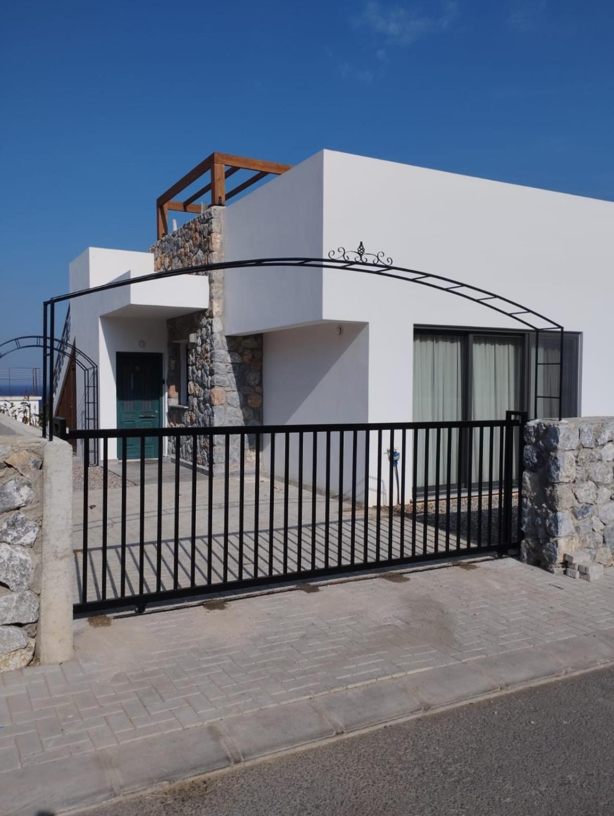 Med Privat Saltvannsbasseng Pa Dejablue Villa