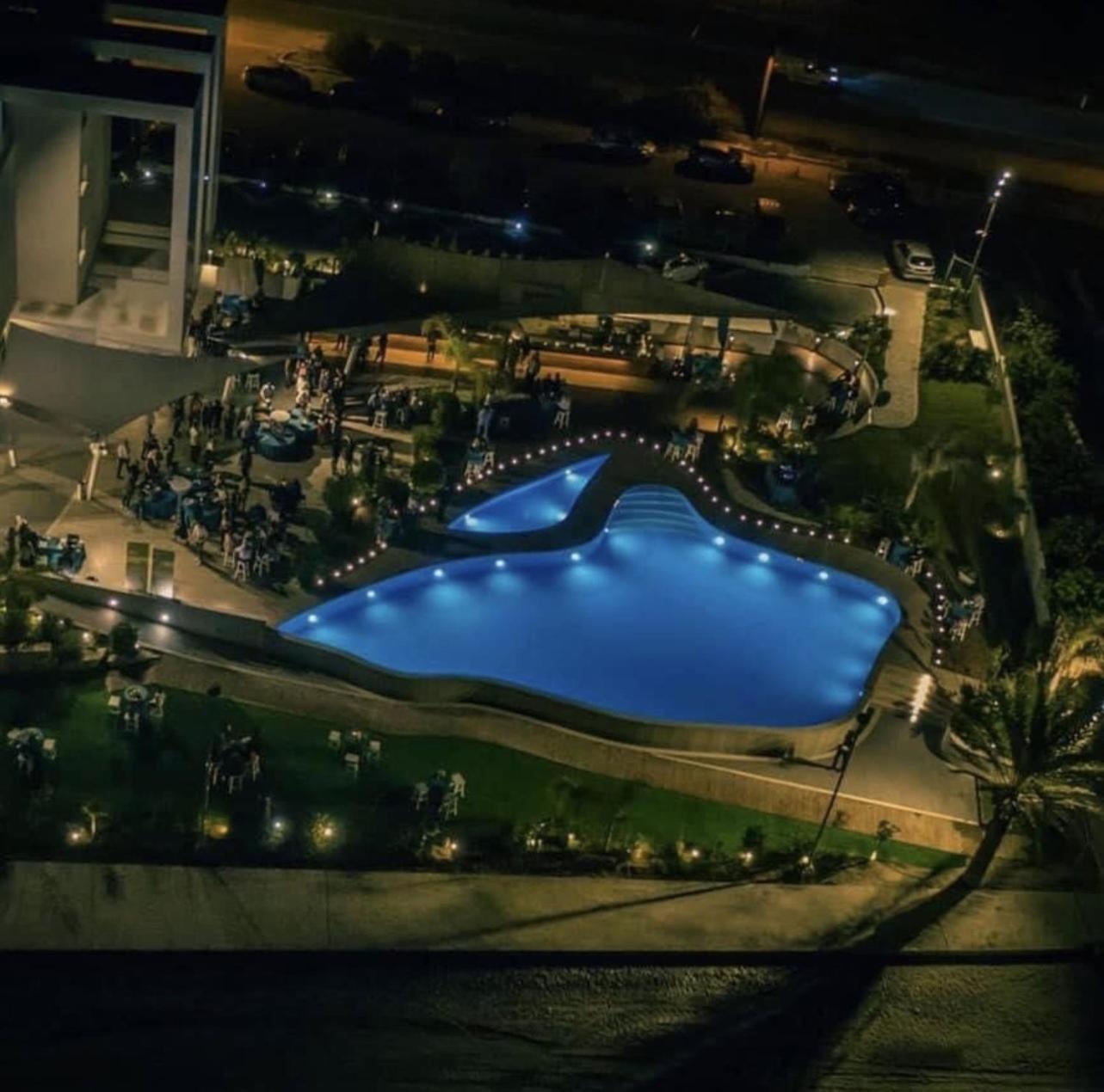 Lebay Hotel
